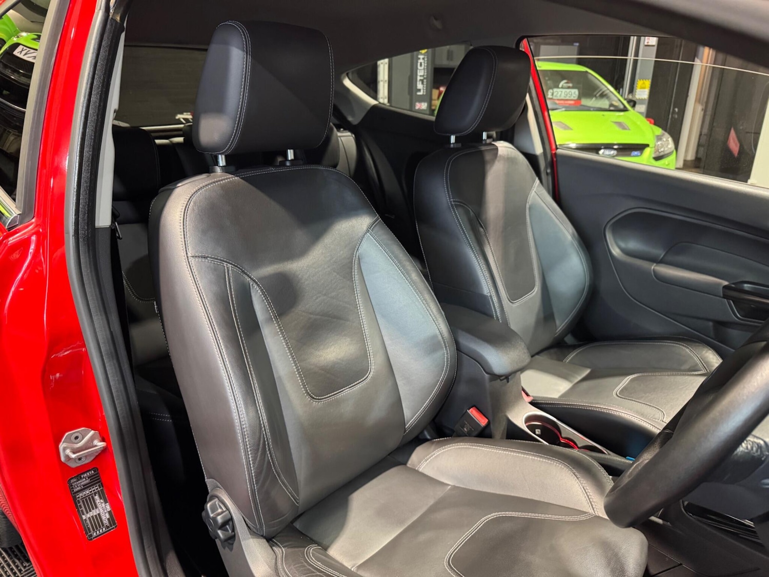 Used Ford Fiesta 2015 for sale - 77537460: Photo 5