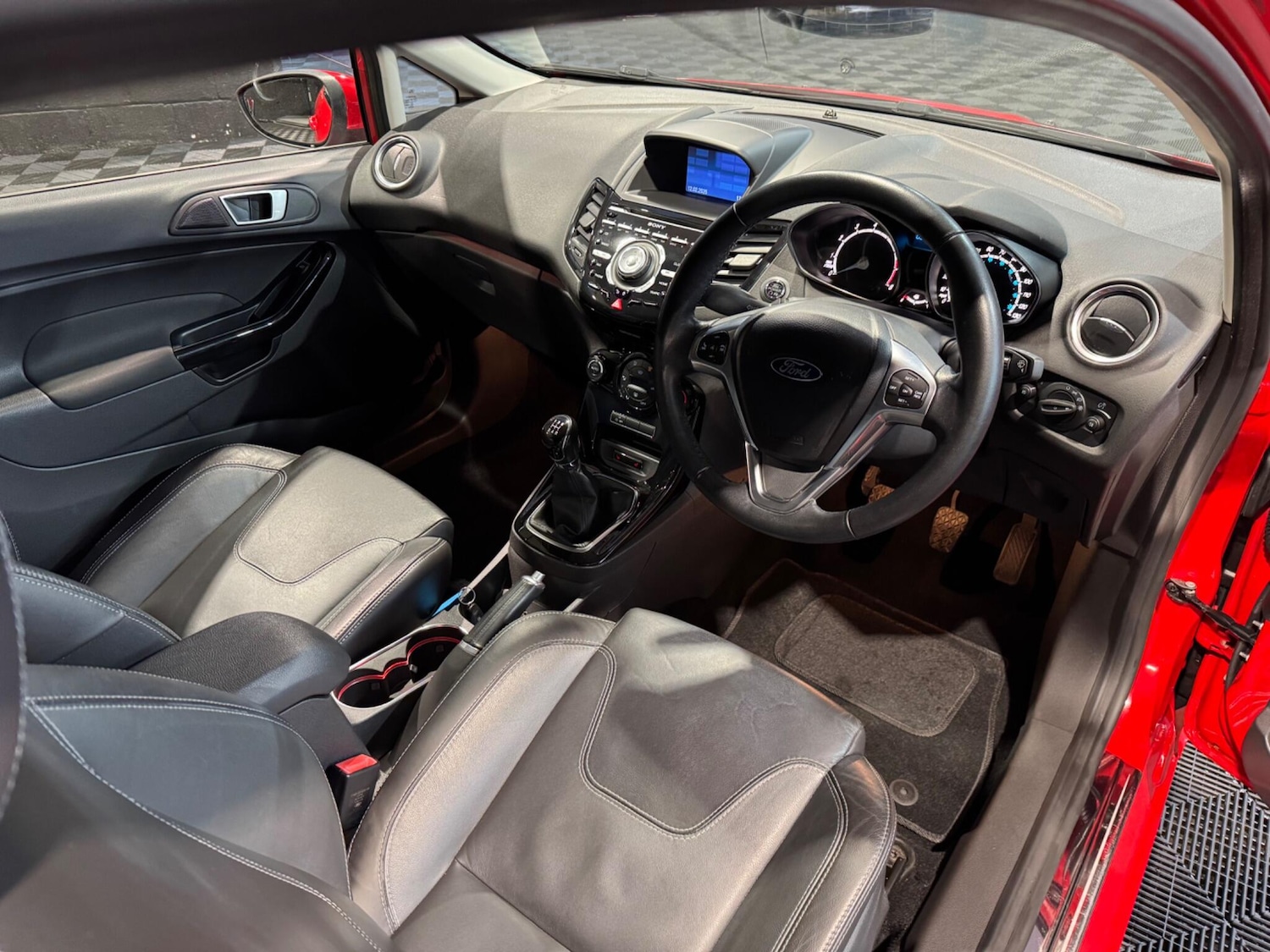 Used Ford Fiesta 2015 for sale - 77537460: Photo 6