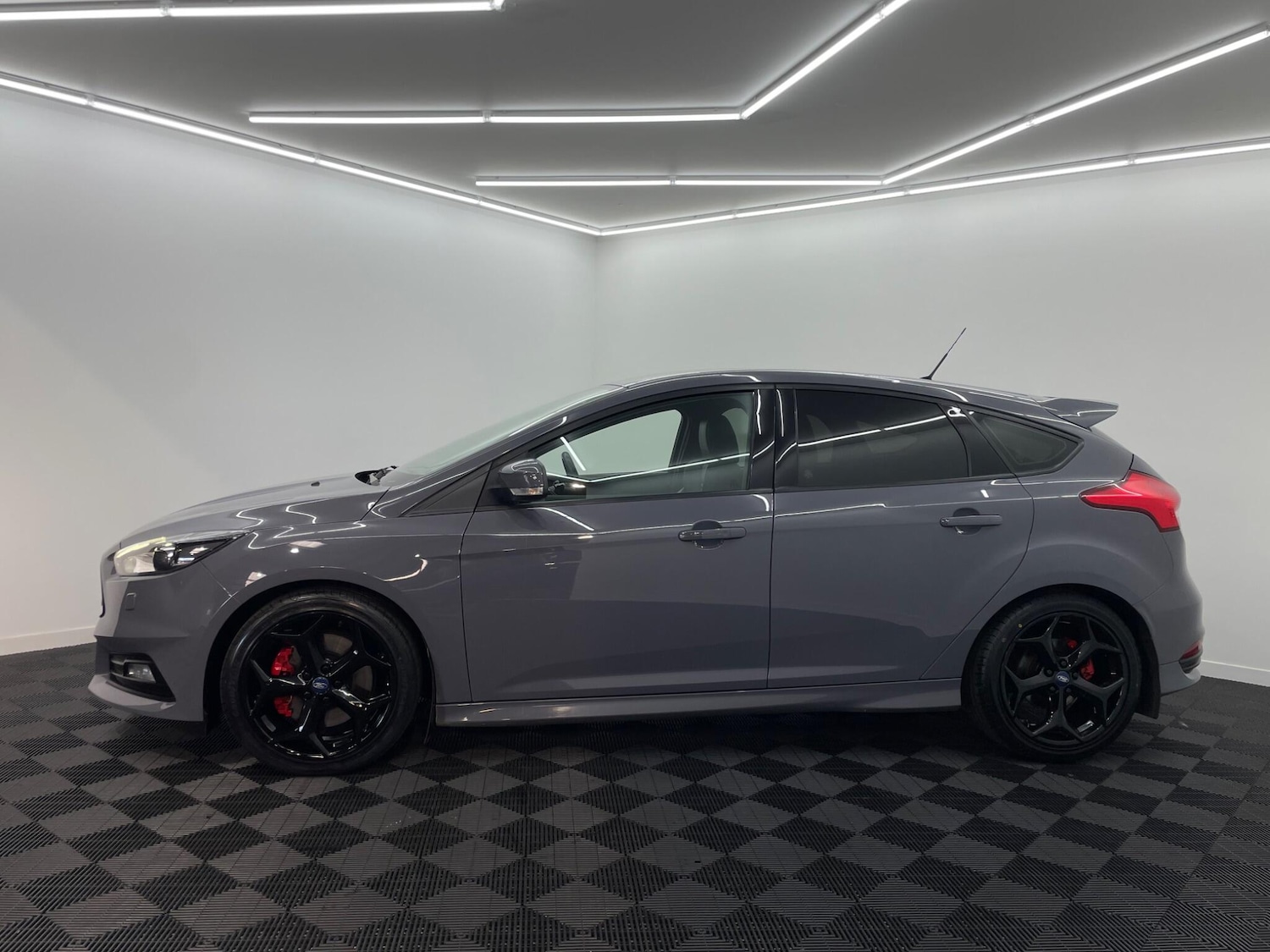 Used Ford Focus 2017 for sale - 76099035: Photo 20