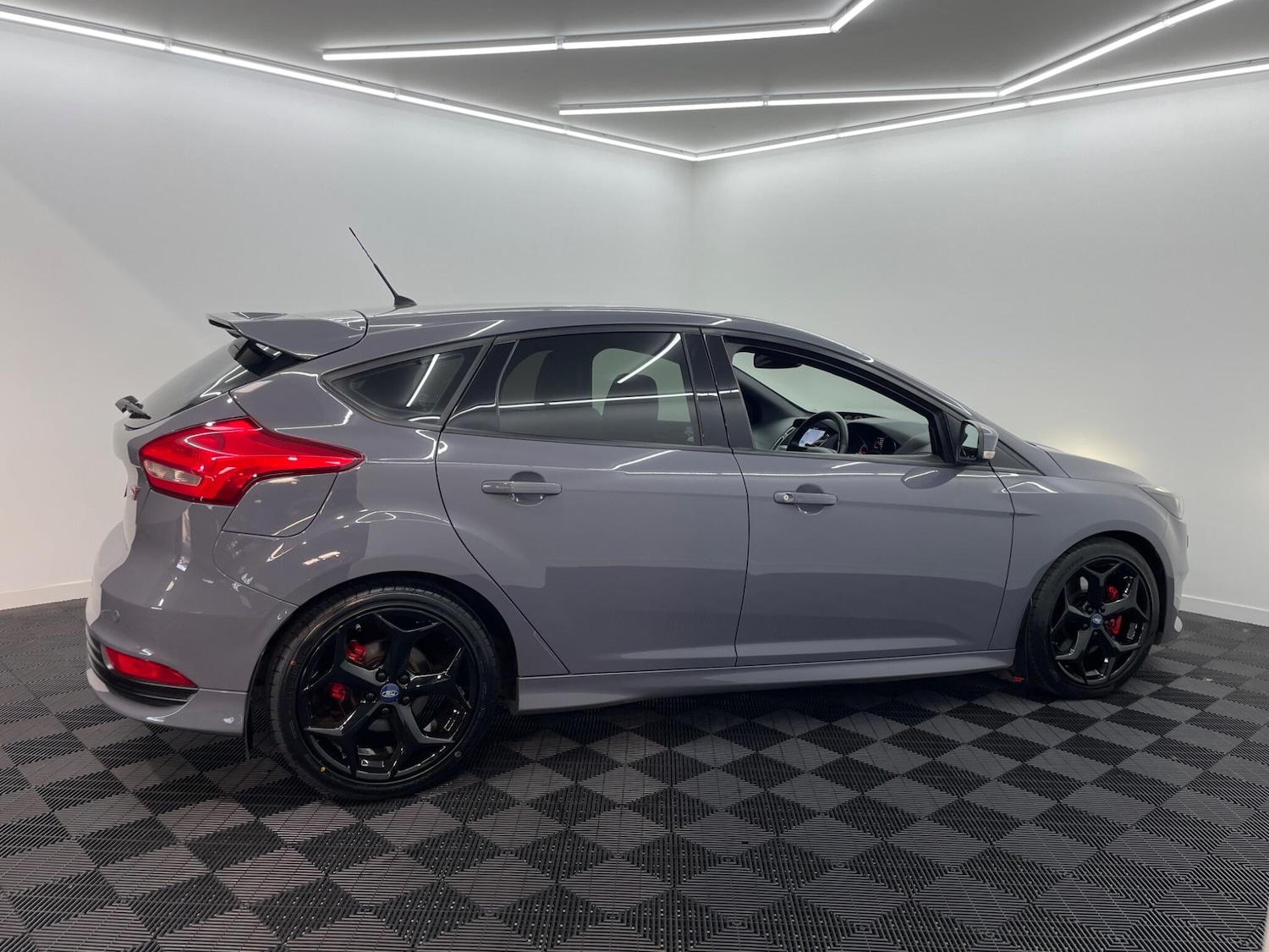 Used Ford Focus 2017 for sale - 76099035: Photo 38
