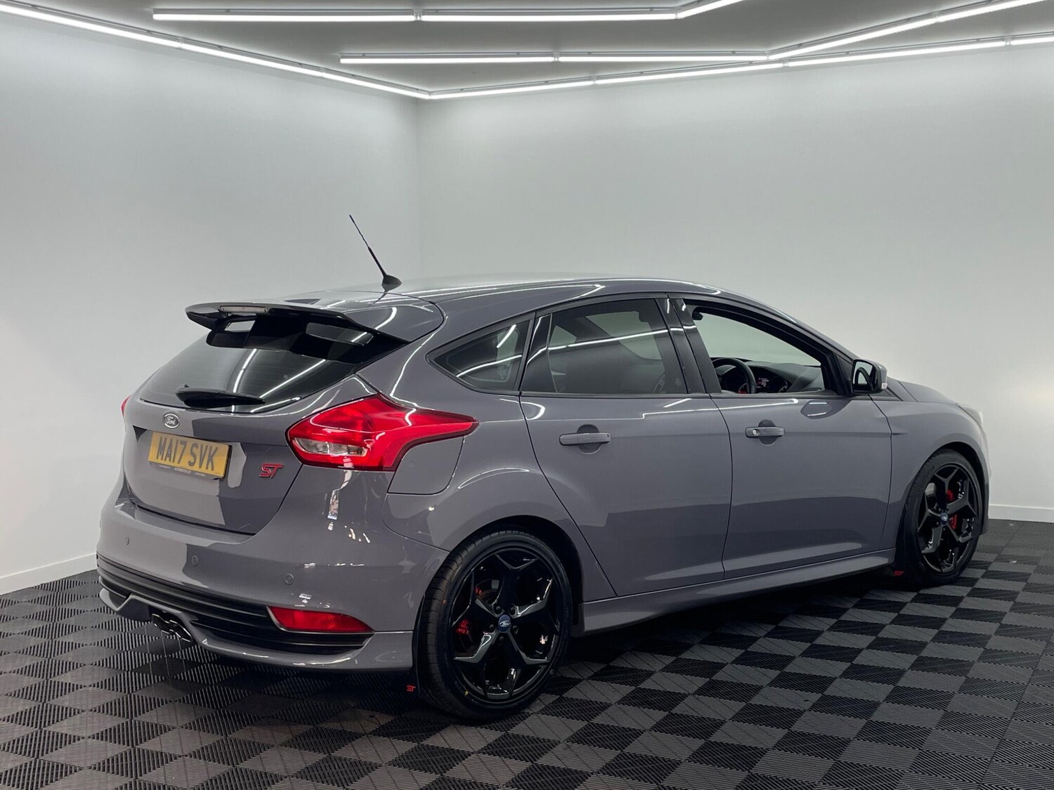 Used Ford Focus 2017 for sale - 76099035: Photo 40