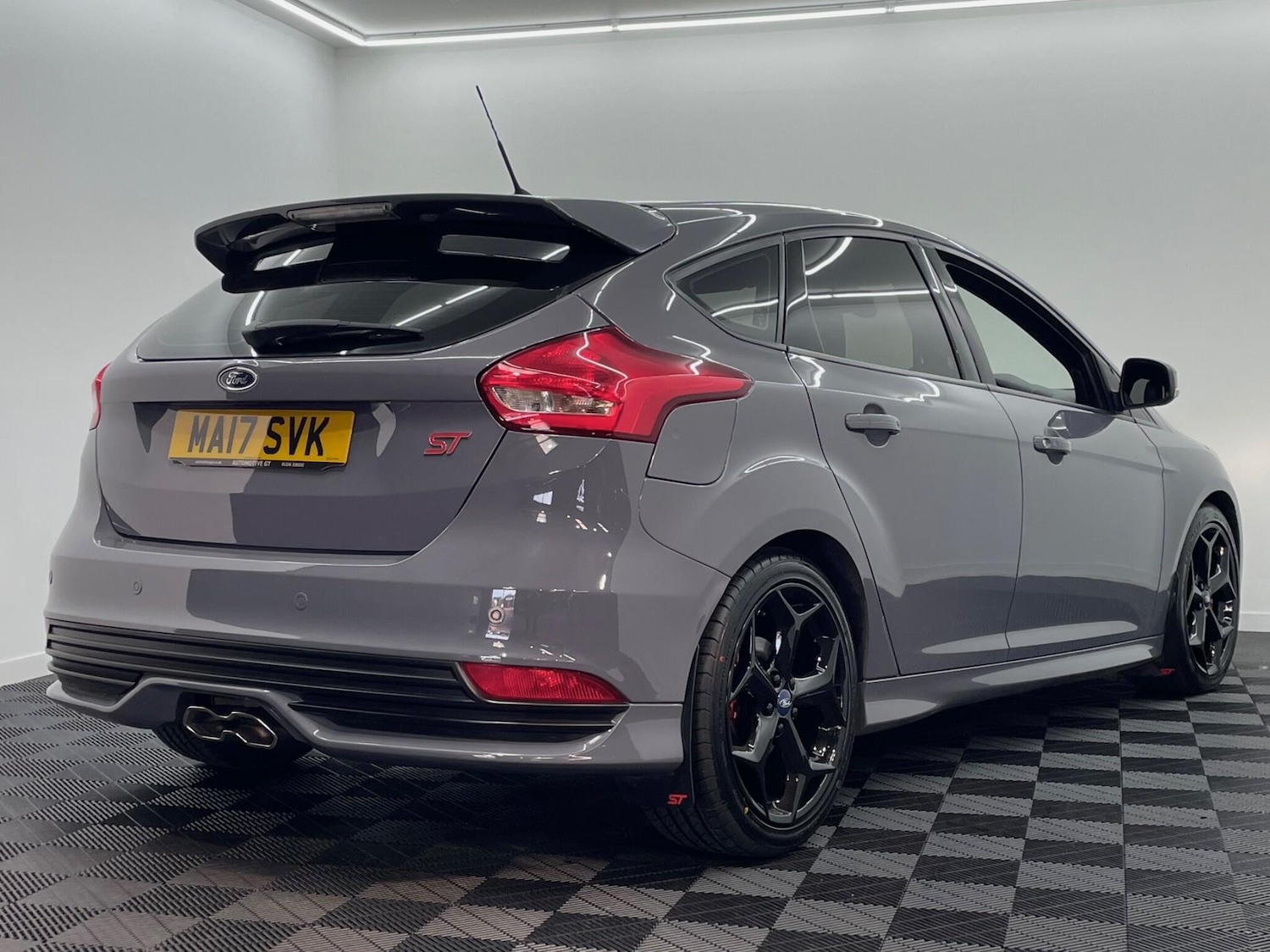 Used Ford Focus 2017 for sale - 76099035: Photo 6