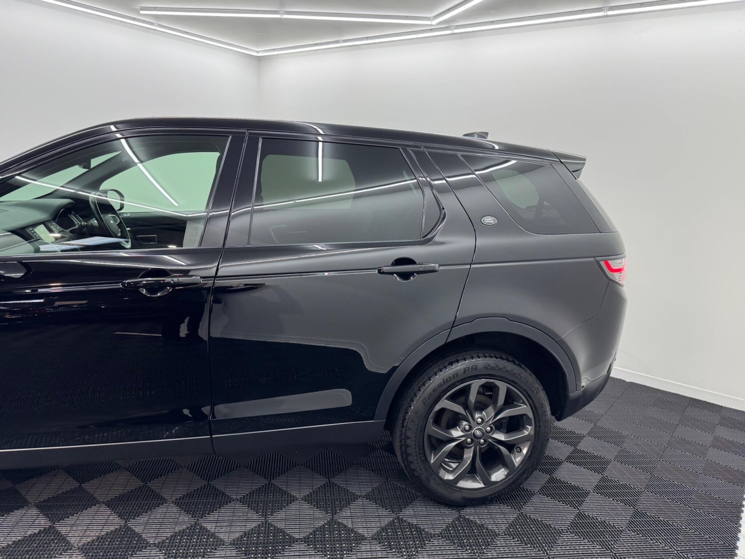Used Land Rover Discovery Sport 2019 for sale - 77017152: Photo 24