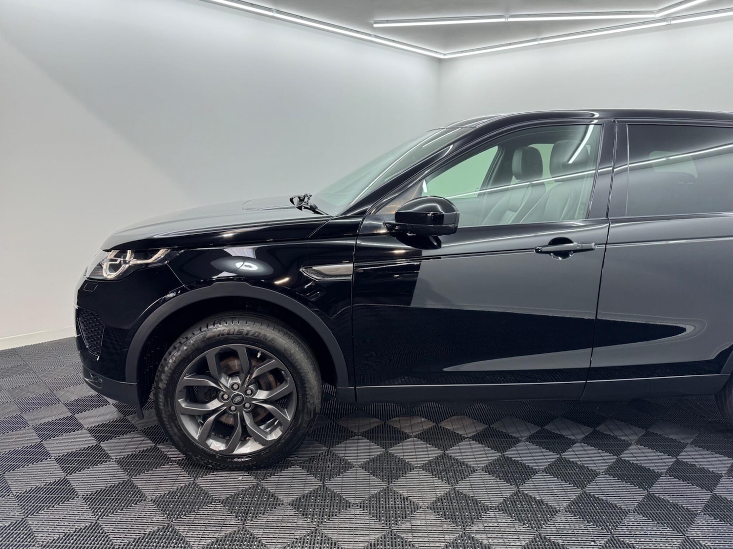 Used Land Rover Discovery Sport 2019 for sale - 77017152: Photo 25