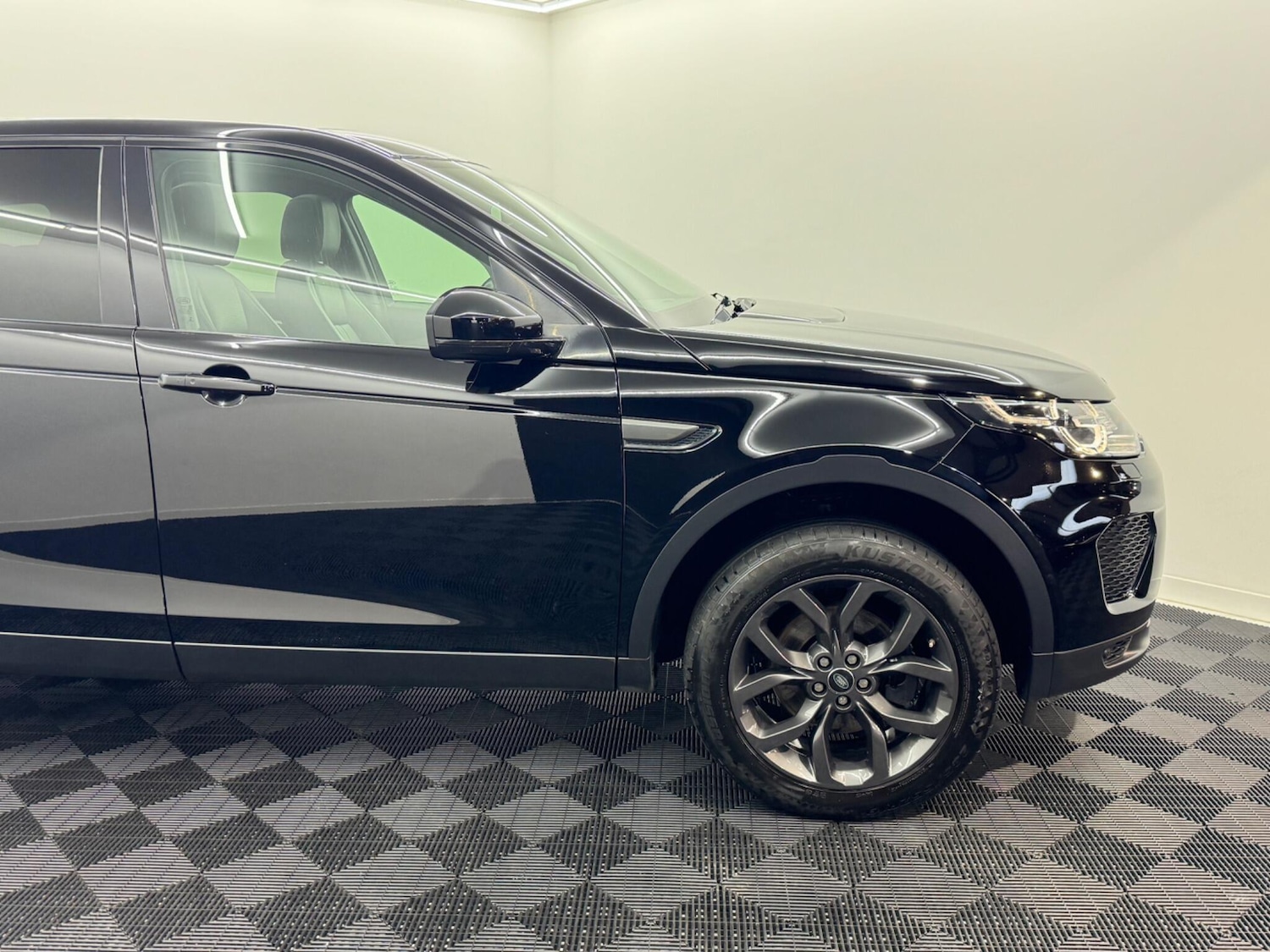 Used Land Rover Discovery Sport 2019 for sale - 77017152: Photo 32