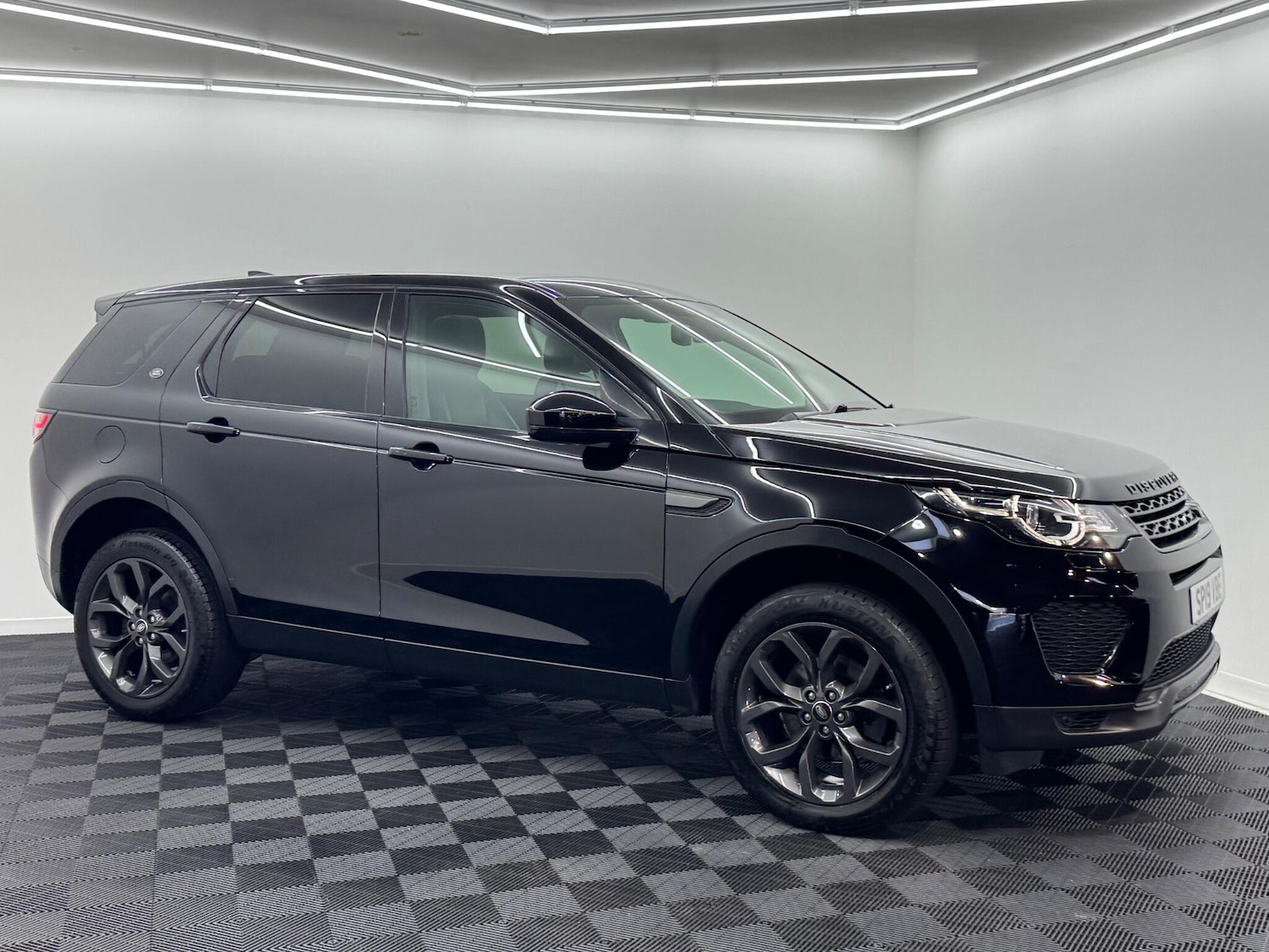 Used Land Rover Discovery Sport 2019 for sale - 77017152: Photo 33