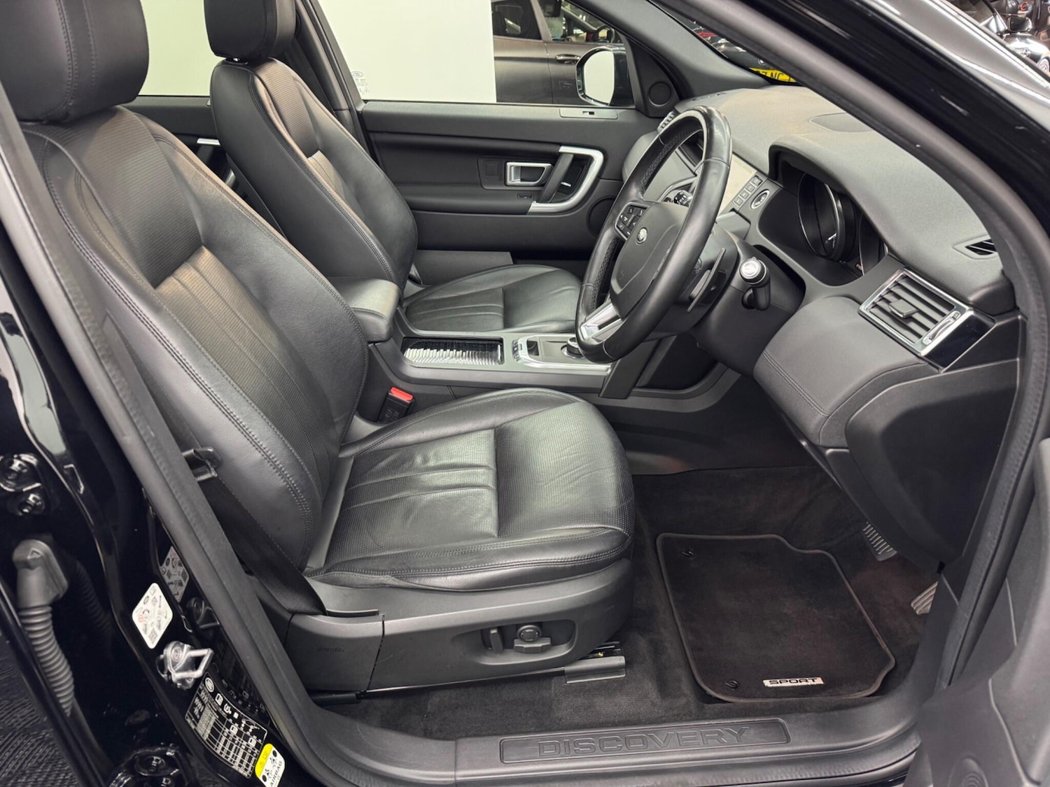 Used Land Rover Discovery Sport 2019 for sale - 77017152: Photo 46