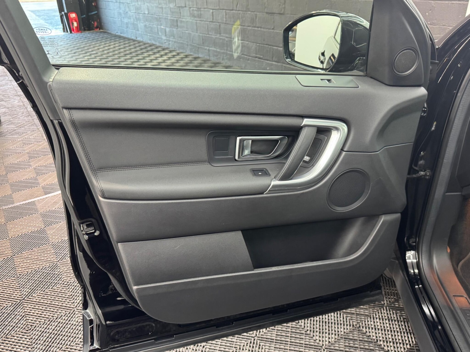 Used Land Rover Discovery Sport 2019 for sale - 77017152: Photo 56