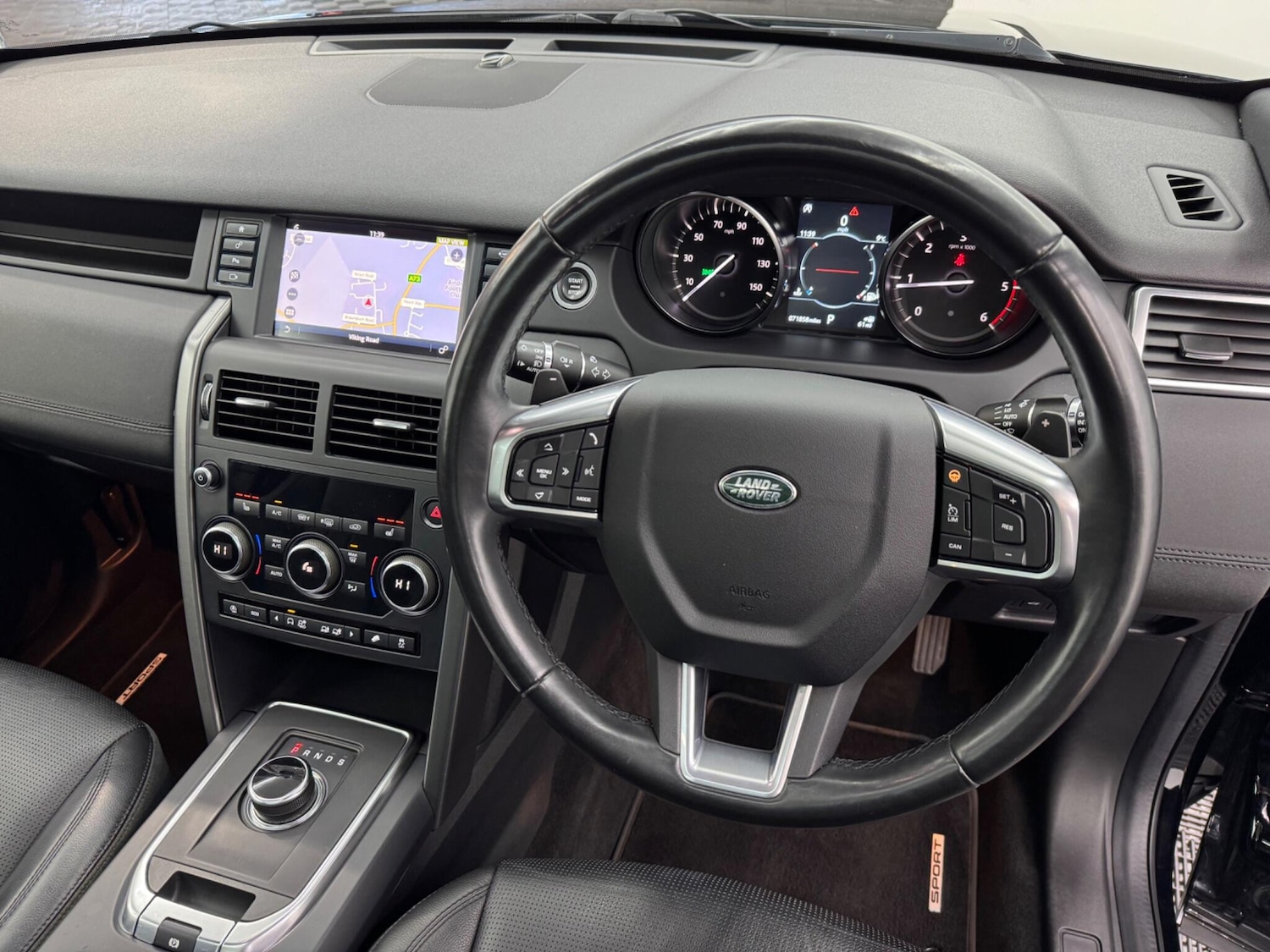 Used Land Rover Discovery Sport 2019 for sale - 77017152: Photo 67