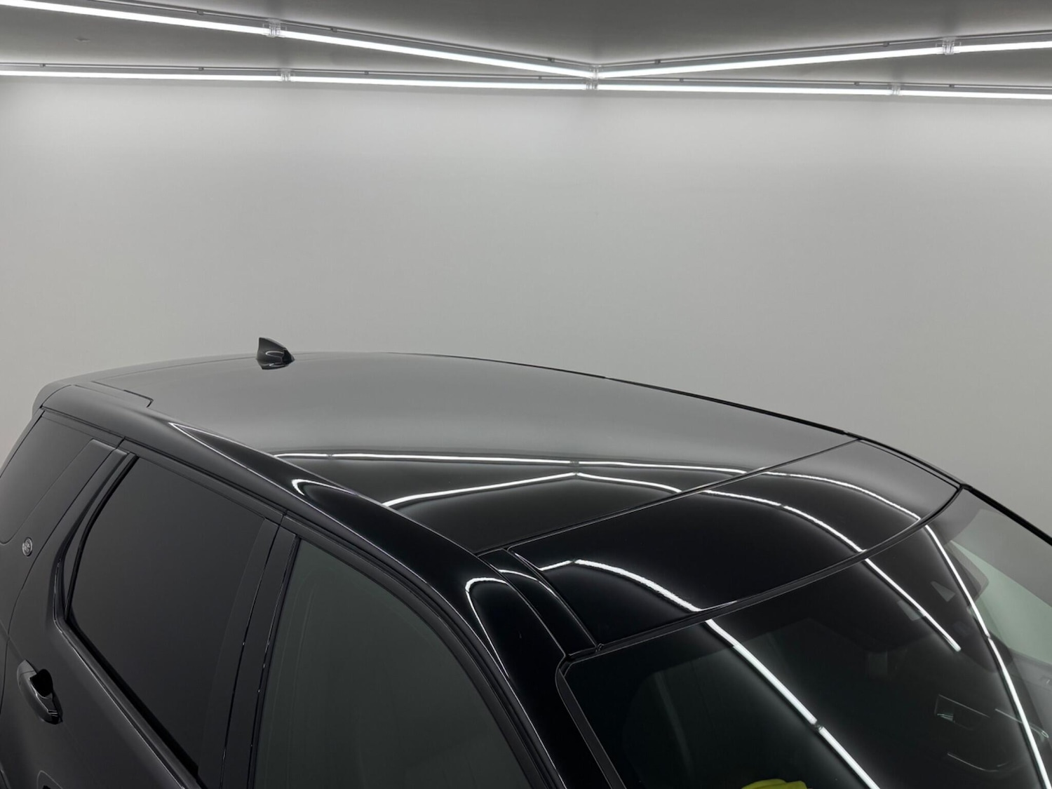 Used Land Rover Discovery Sport 2019 for sale - 77017152: Photo 70