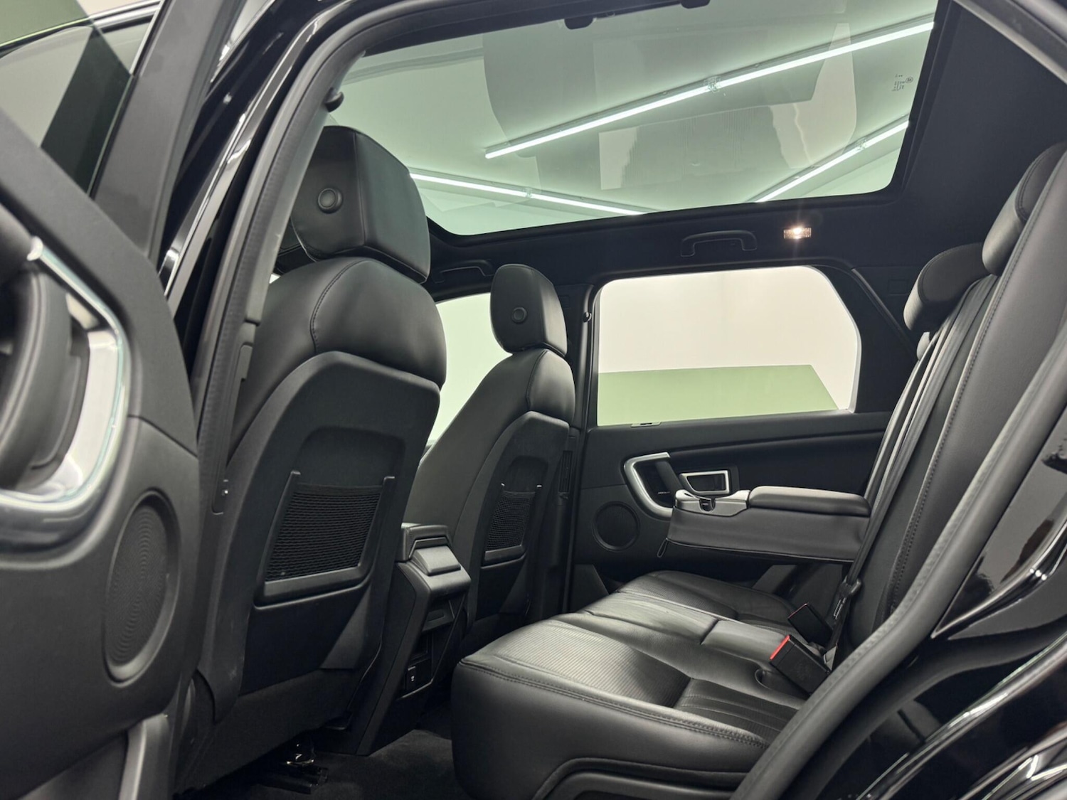 Used Land Rover Discovery Sport 2019 for sale - 77017152: Photo 85