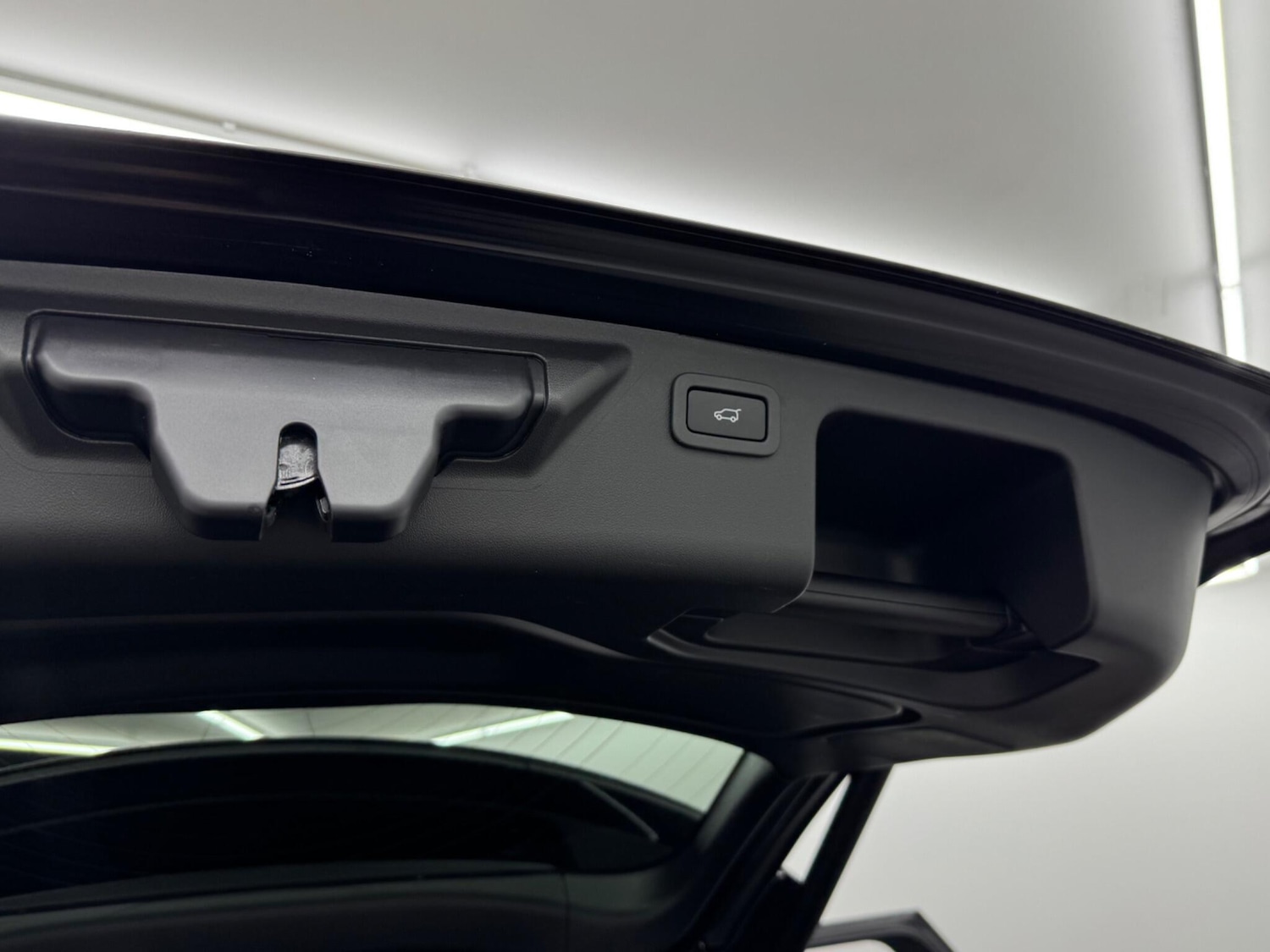 Used Land Rover Discovery Sport 2019 for sale - 77017152: Photo 86