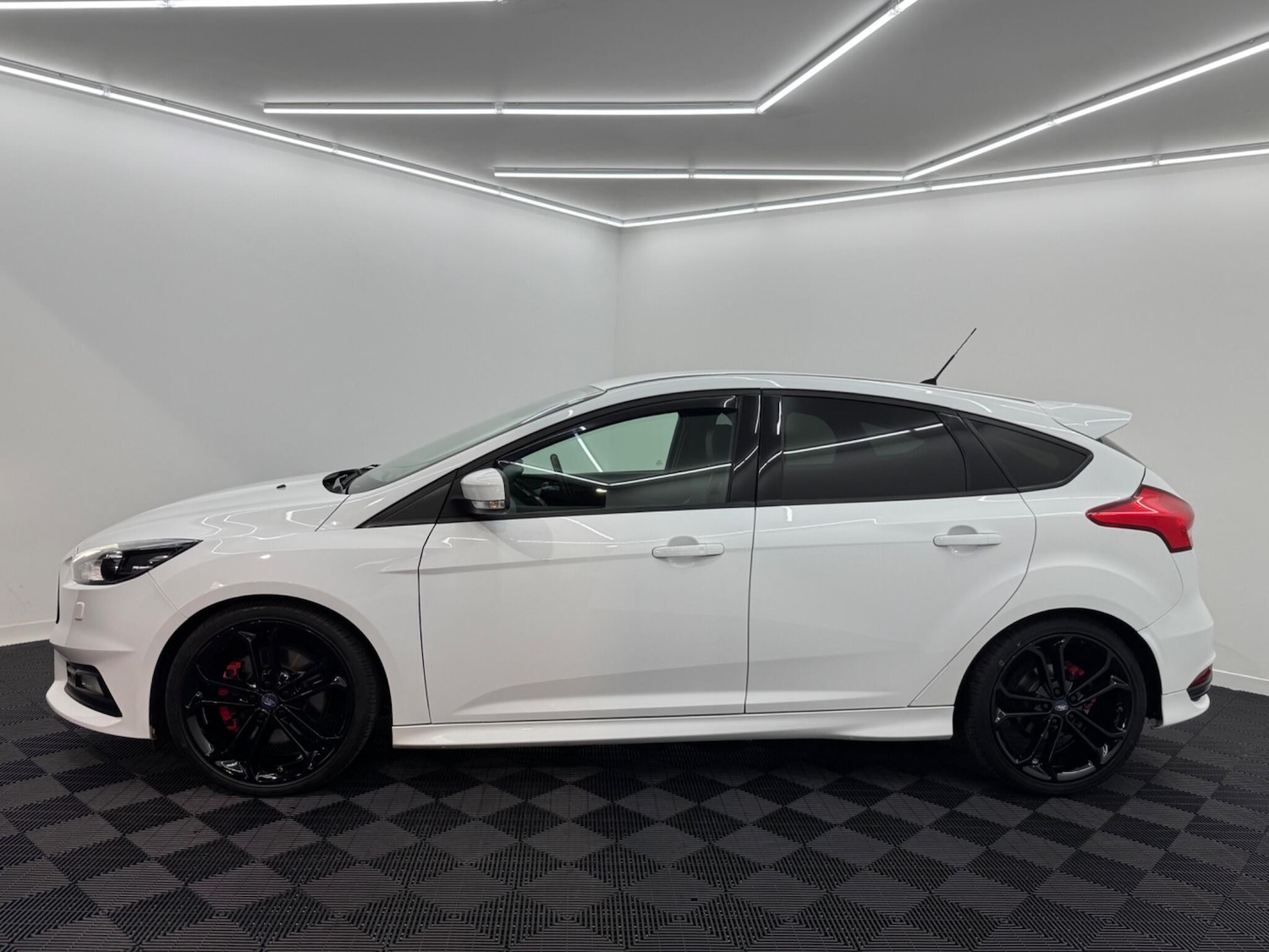 Used Ford Focus 2015 for sale - 76174817: Photo 11