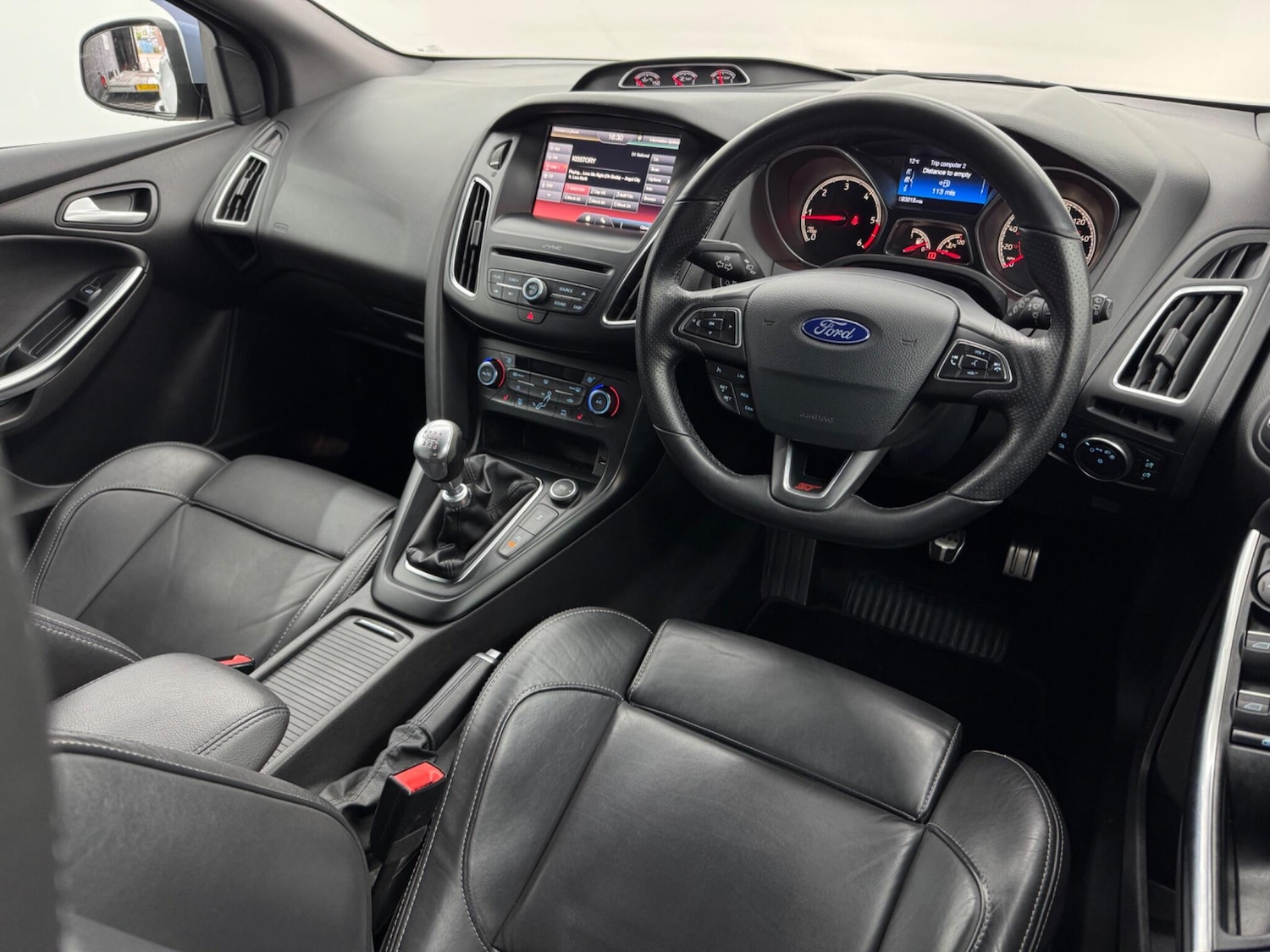 Used Ford Focus 2015 for sale - 76174817: Photo 9