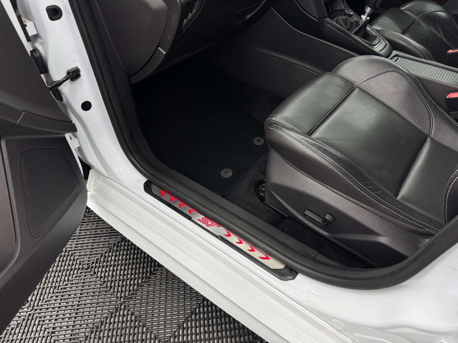 Used Ford Focus for sale - 77823984: Photo 61