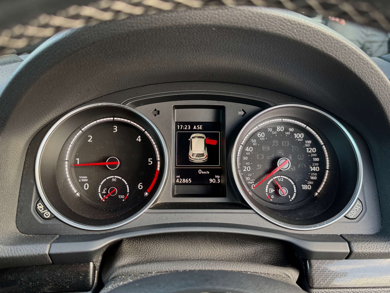 Used Volkswagen Scirocco 2015 for sale - 78125403: Photo 9