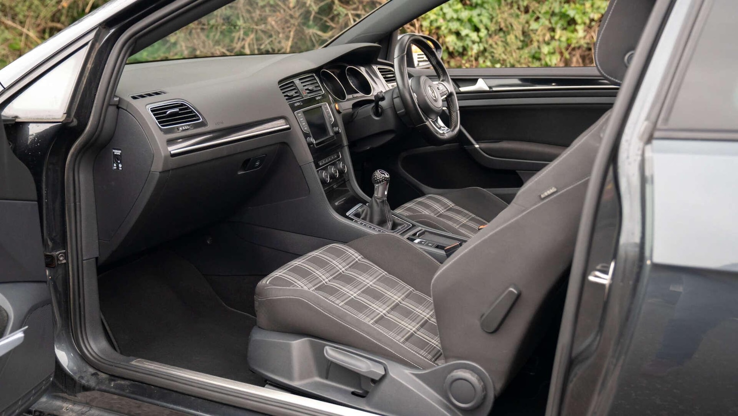 Used Volkswagen Golf for sale - 77705299: Photo 11