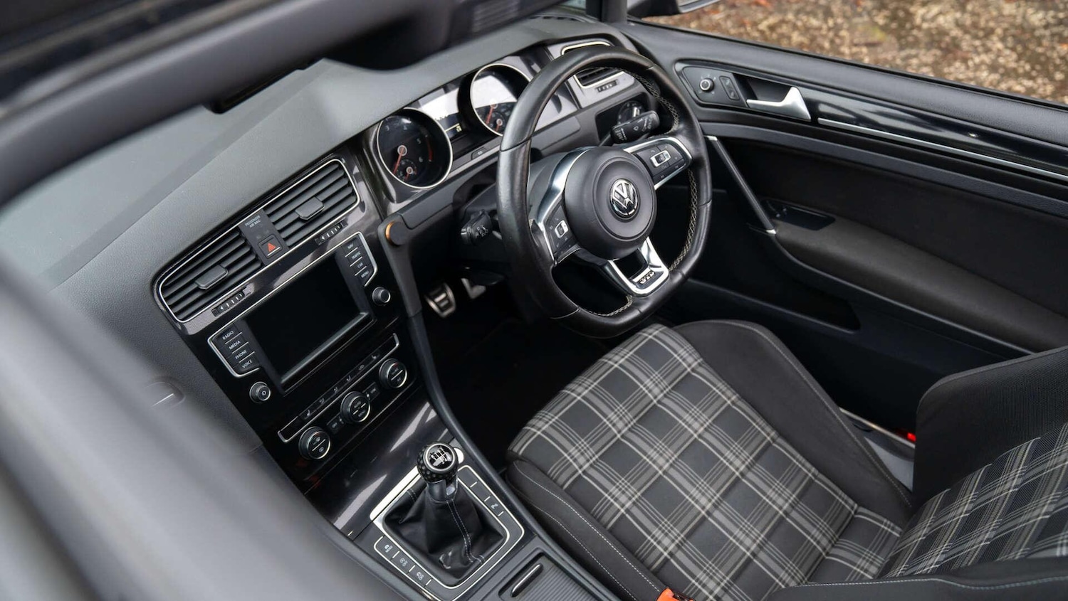 Used Volkswagen Golf for sale - 77705299: Photo 2