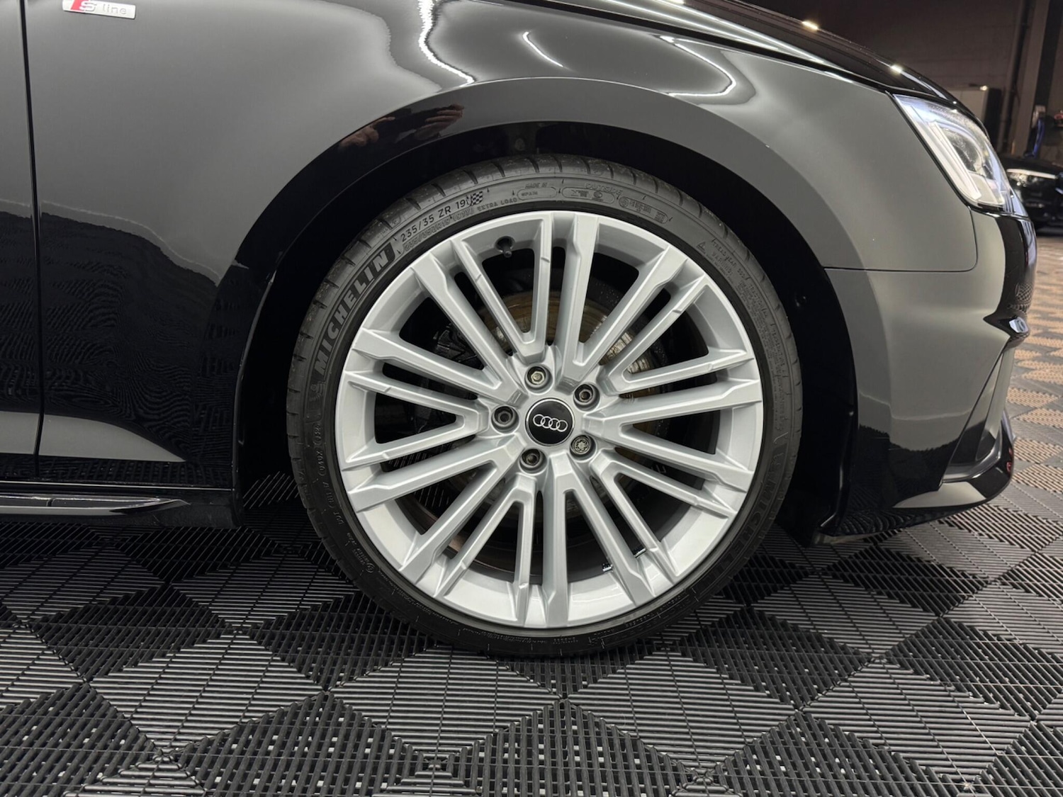 Used Audi A4 2019 for sale - 76849951: Photo 15