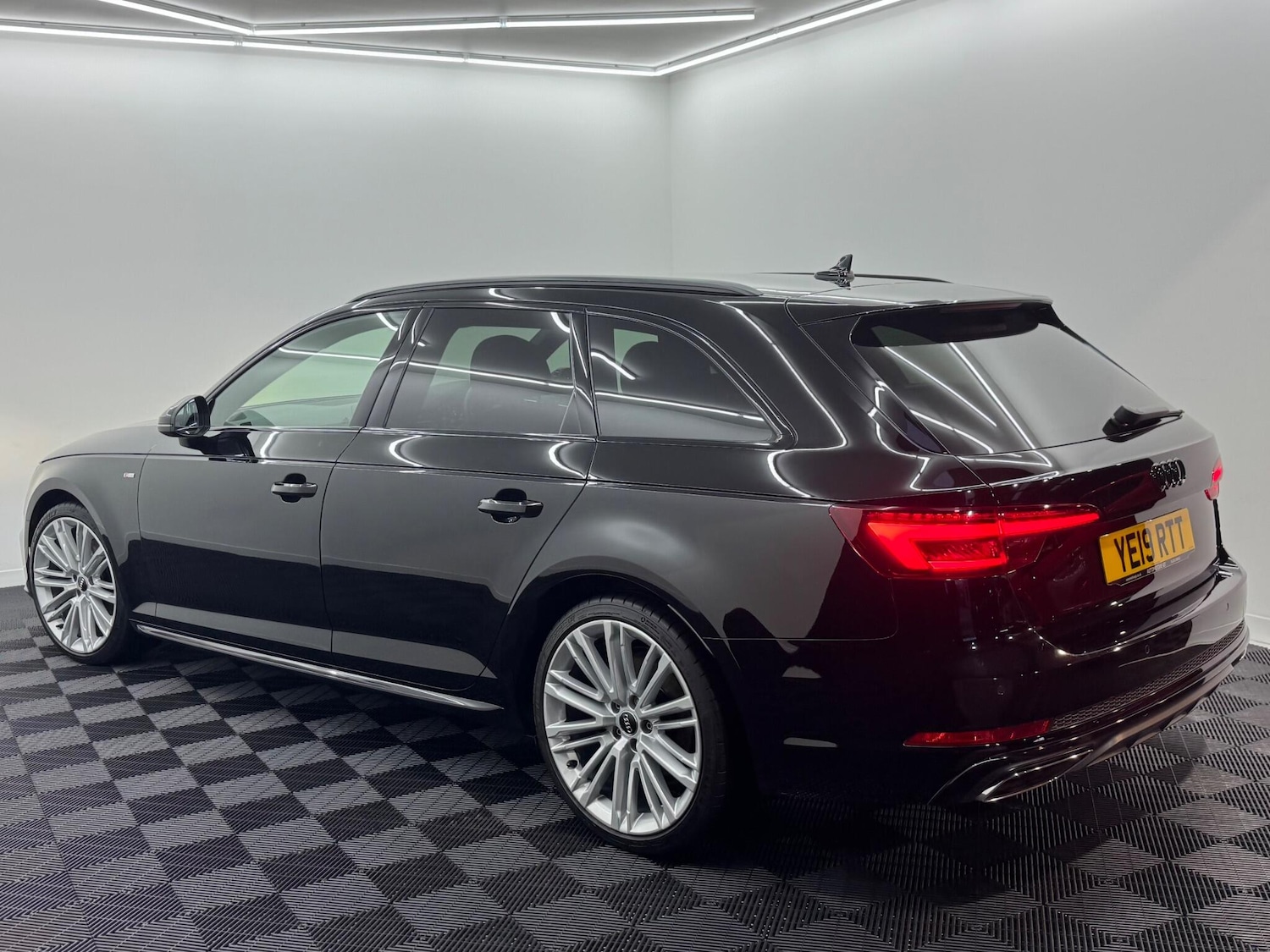Used Audi A4 2019 for sale - 76849951: Photo 24