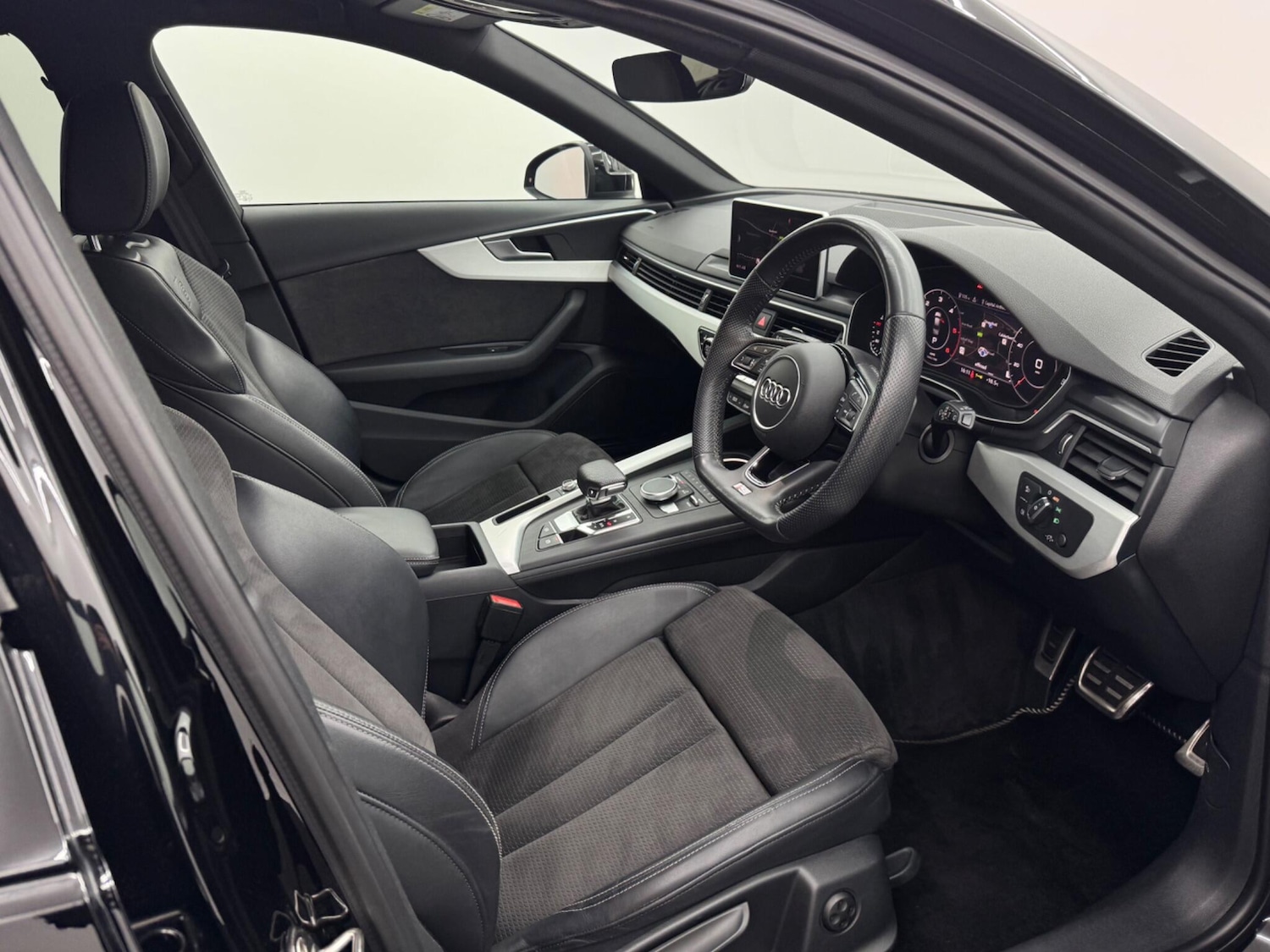 Used Audi A4 2019 for sale - 76849951: Photo 46