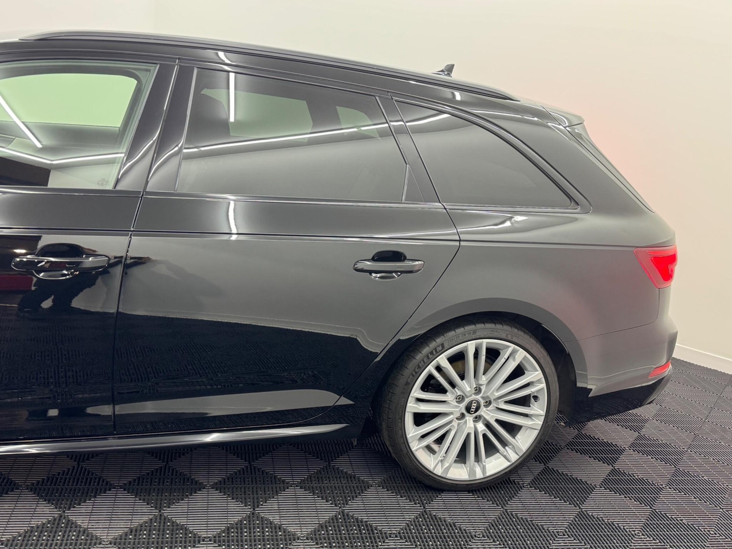 Used Audi A4 2019 for sale - 76849951: Photo 88