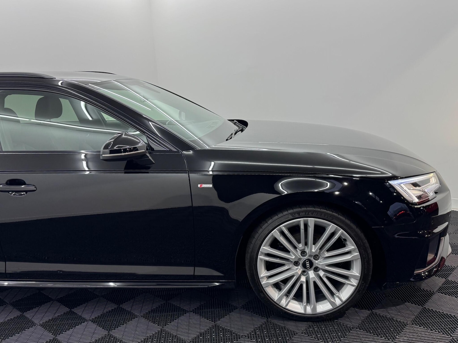 Used Audi A4 2019 for sale - 76849951: Photo 90