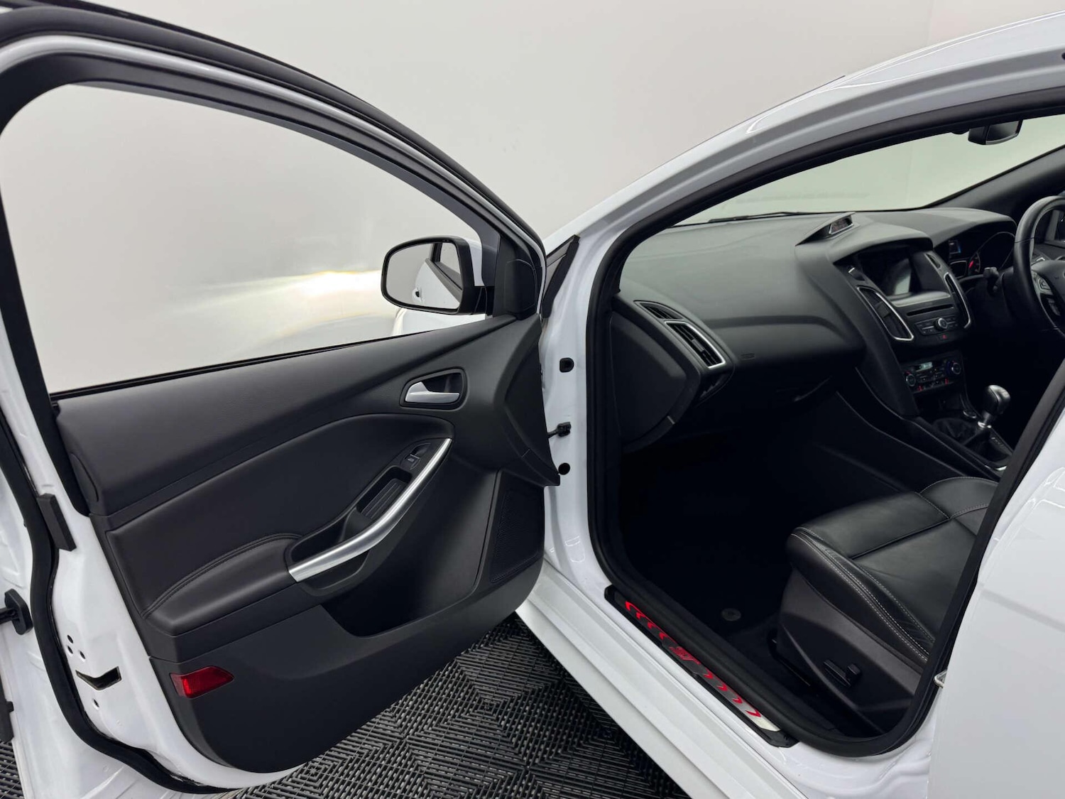 Used Ford Focus 2017 for sale - 77637615: Photo 49