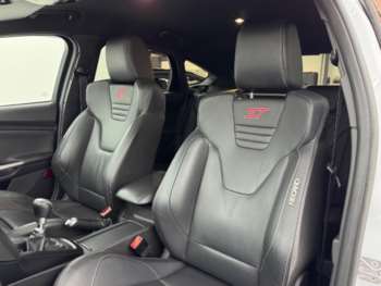 Used Ford Focus 2016 for sale - 75268120: Photo