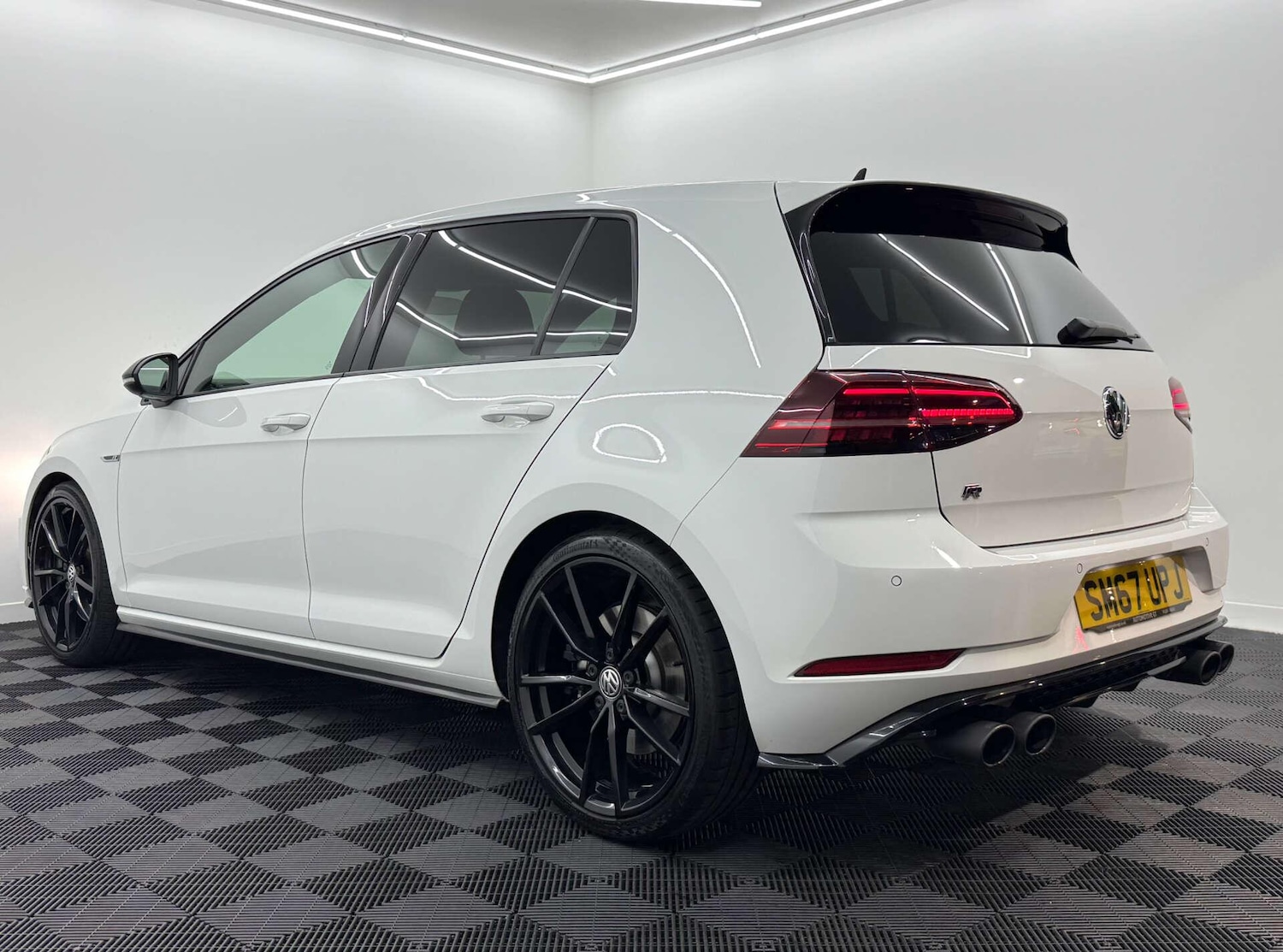 Used Volkswagen Golf 2018 for sale - 77783119: Photo 2