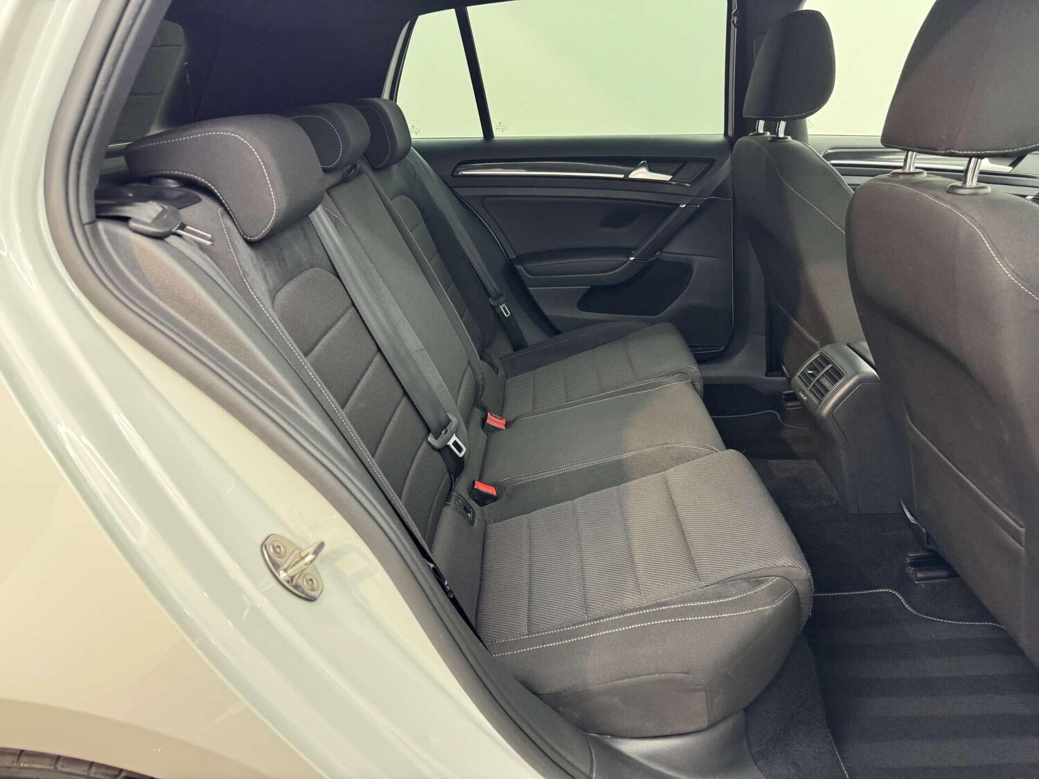 Used Volkswagen Golf 2018 for sale - 77783119: Photo 38