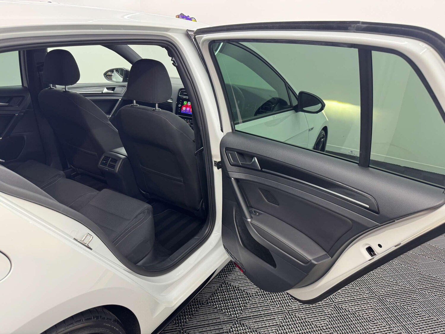 Used Volkswagen Golf 2018 for sale - 77783119: Photo 40