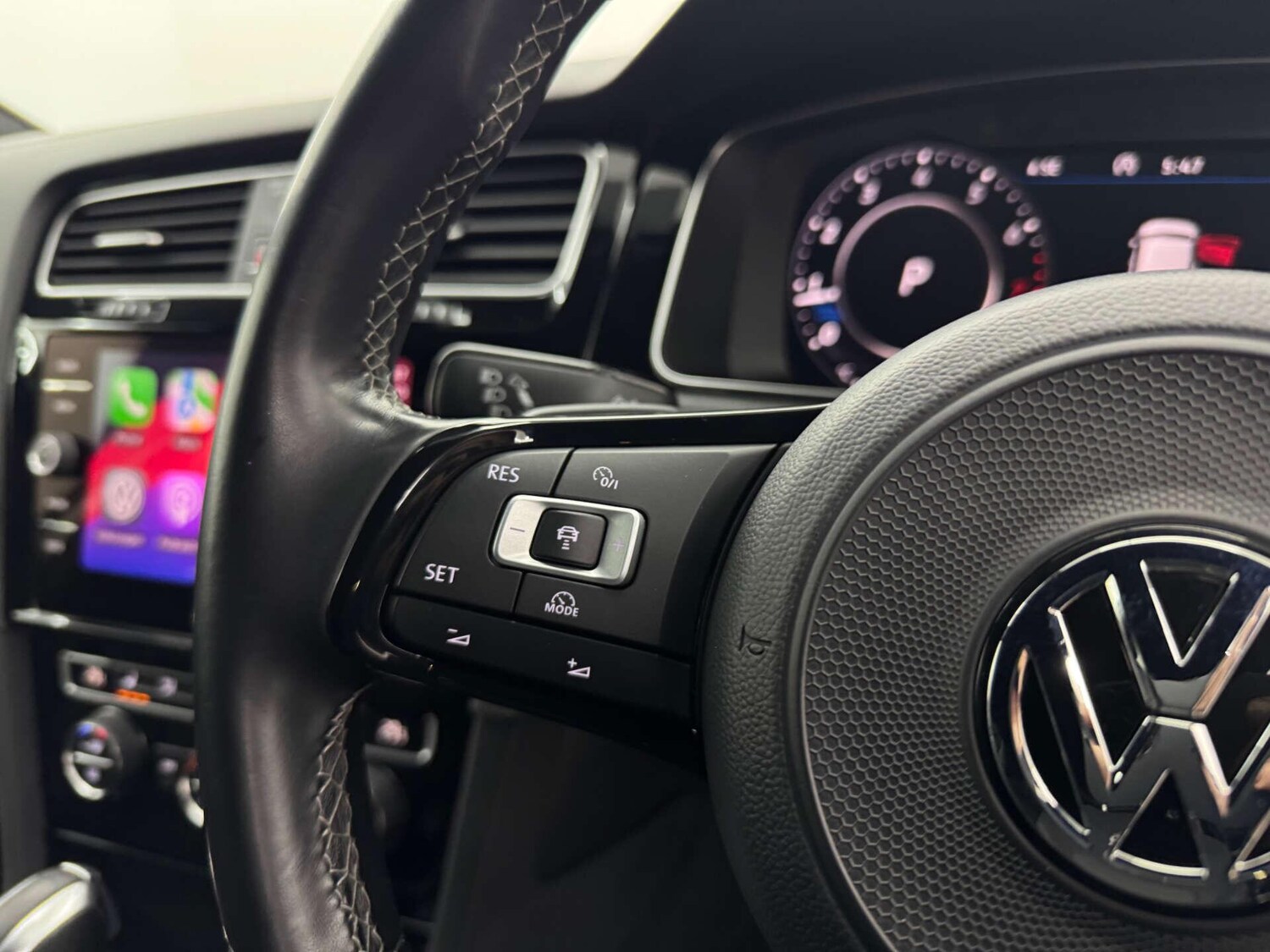 Used Volkswagen Golf 2018 for sale - 77783119: Photo 43