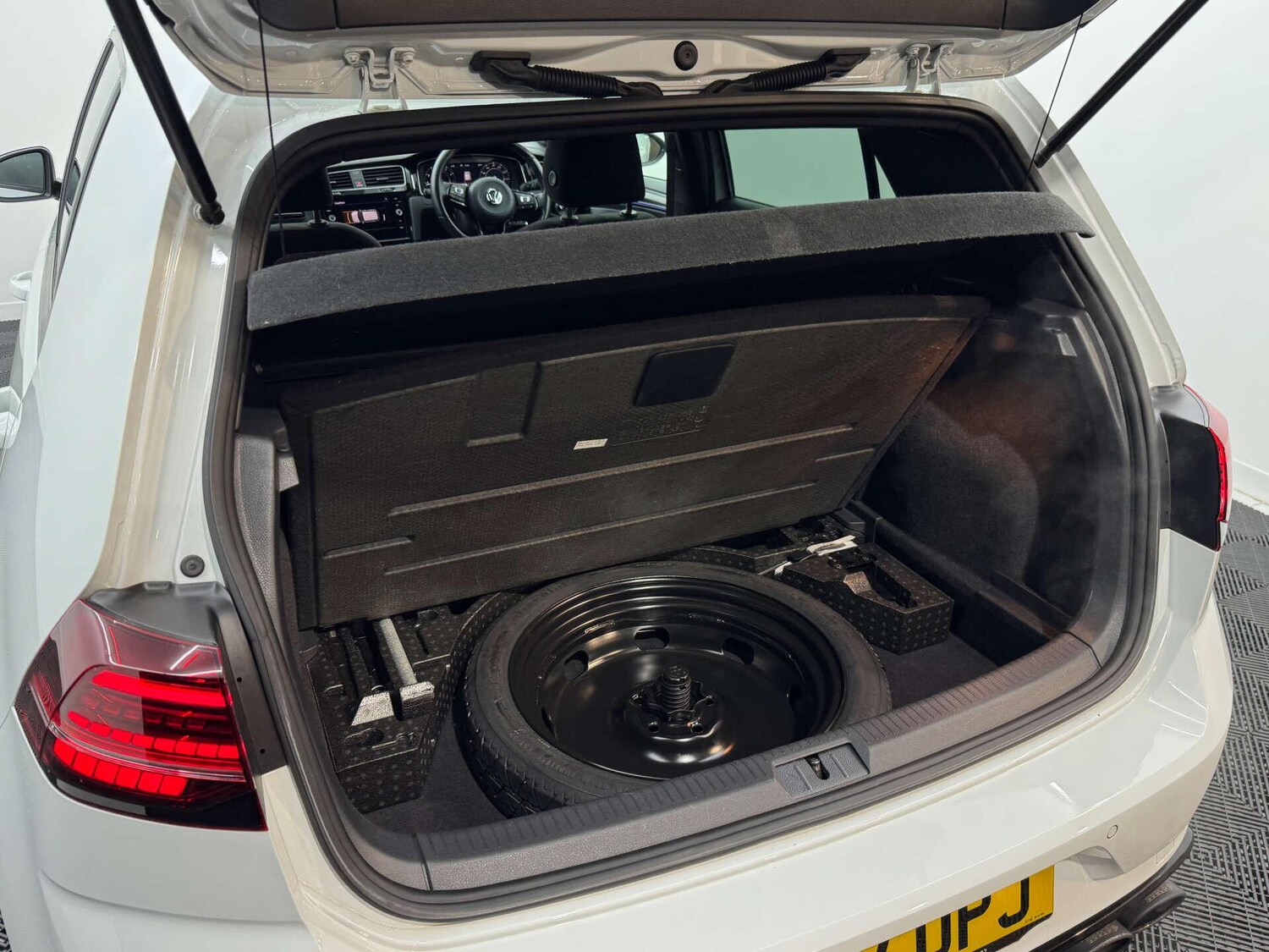 Used Volkswagen Golf 2018 for sale - 77783119: Photo 52