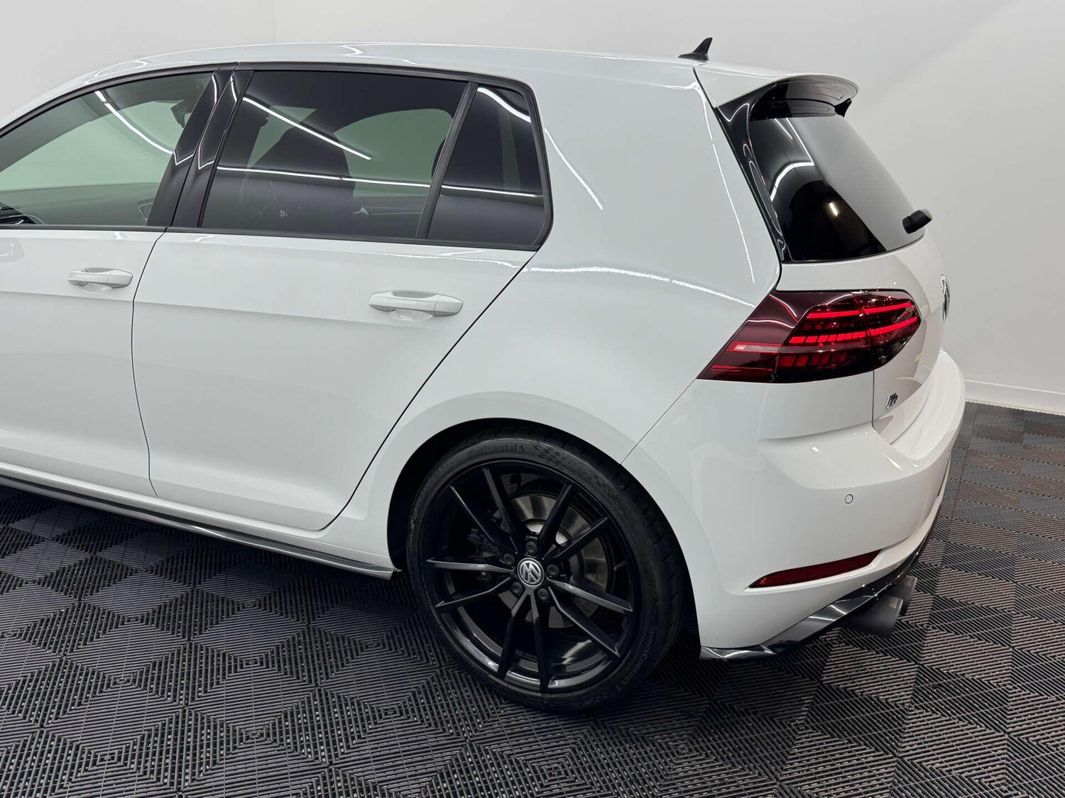 Used Volkswagen Golf 2018 for sale - 77783119: Photo 61