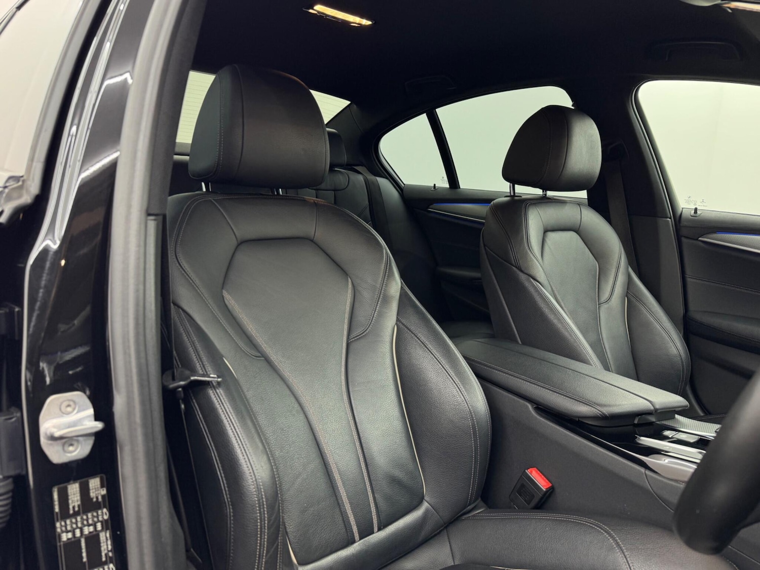 Used BMW 5 Series 2018 for sale - 76936204: Photo 11