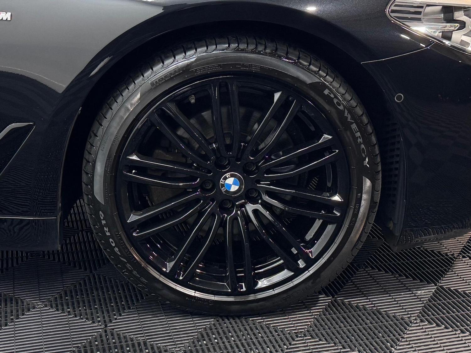 Used BMW 5 Series 2018 for sale - 76936204: Photo 13