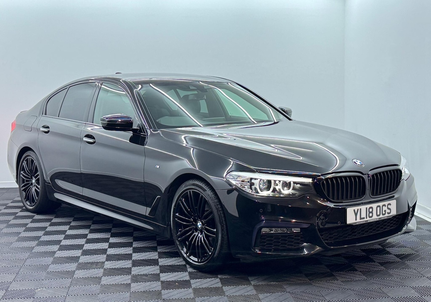 Used BMW 5 Series 2018 for sale - 76936204: Photo 16