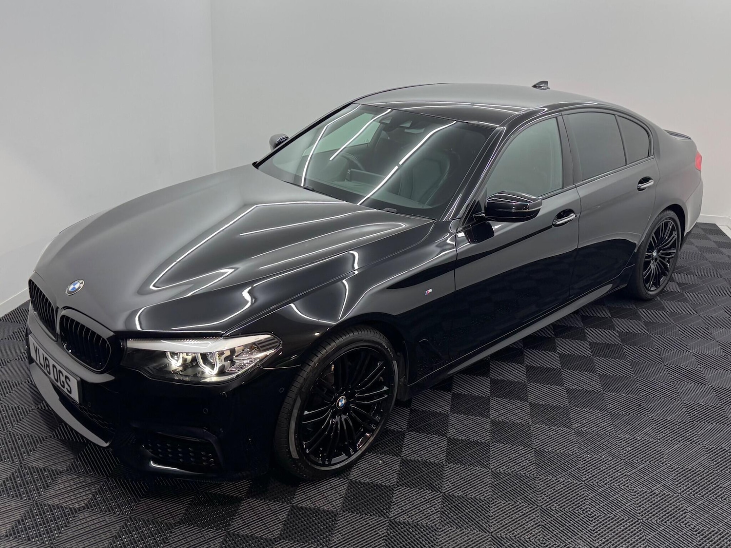 Used BMW 5 Series 2018 for sale - 76936204: Photo 18