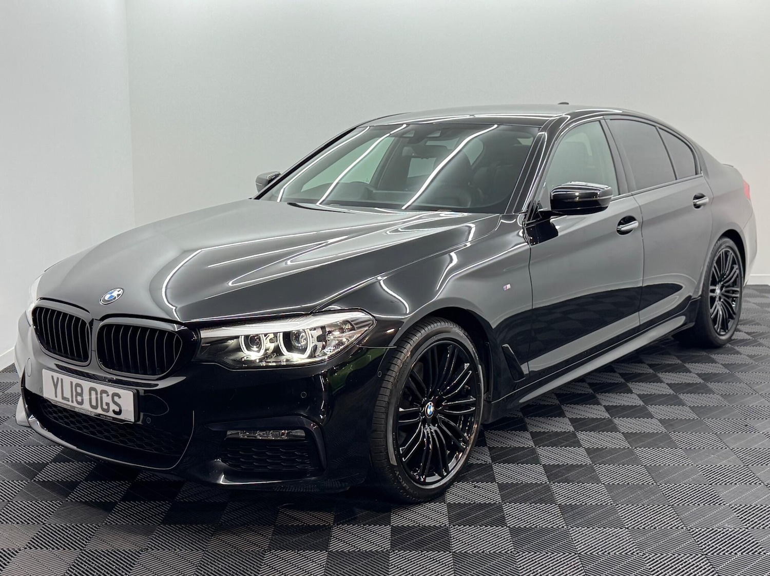 Used BMW 5 Series 2018 for sale - 76936204: Photo 20