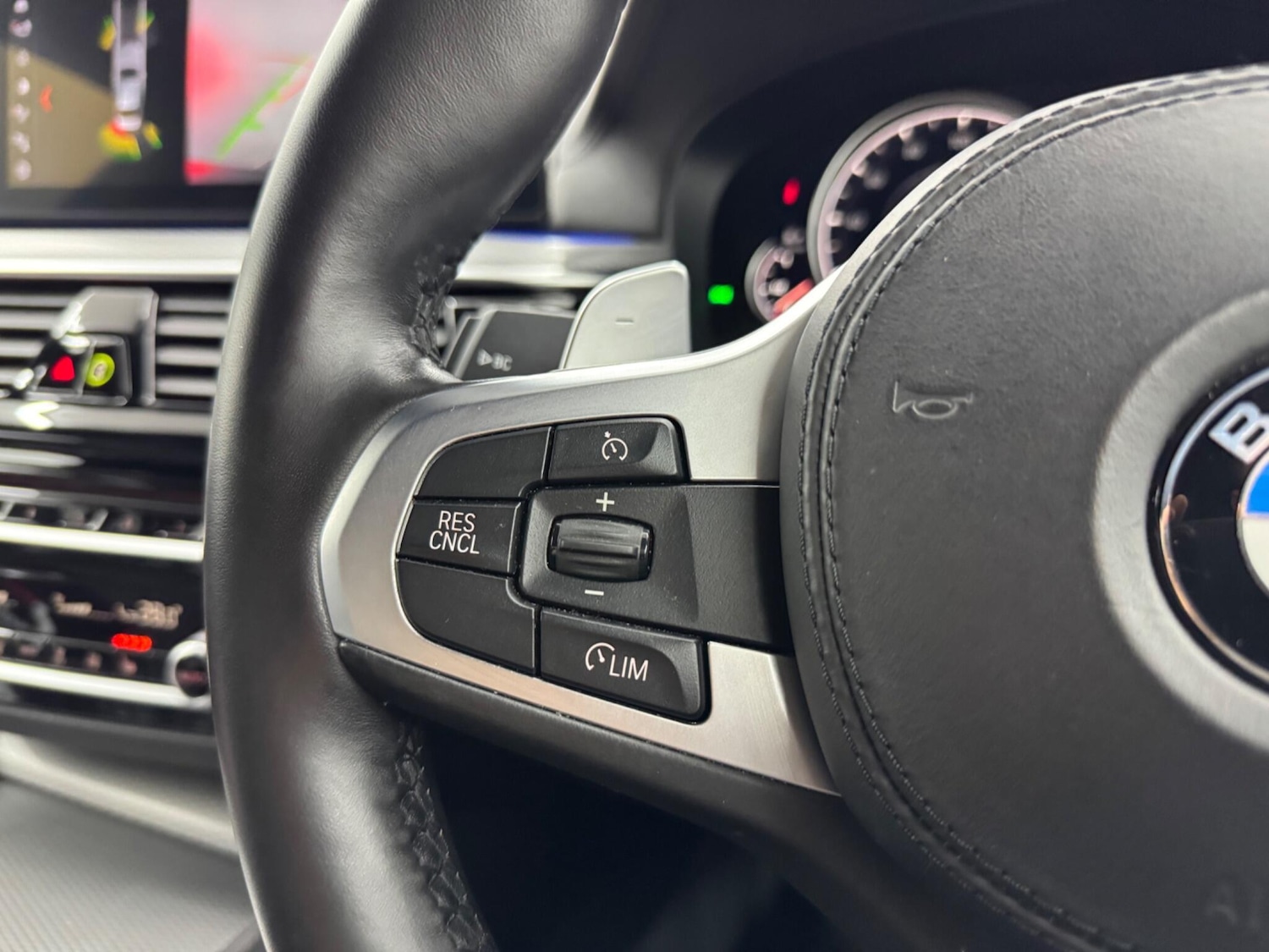 Used BMW 5 Series 2018 for sale - 76936204: Photo 38