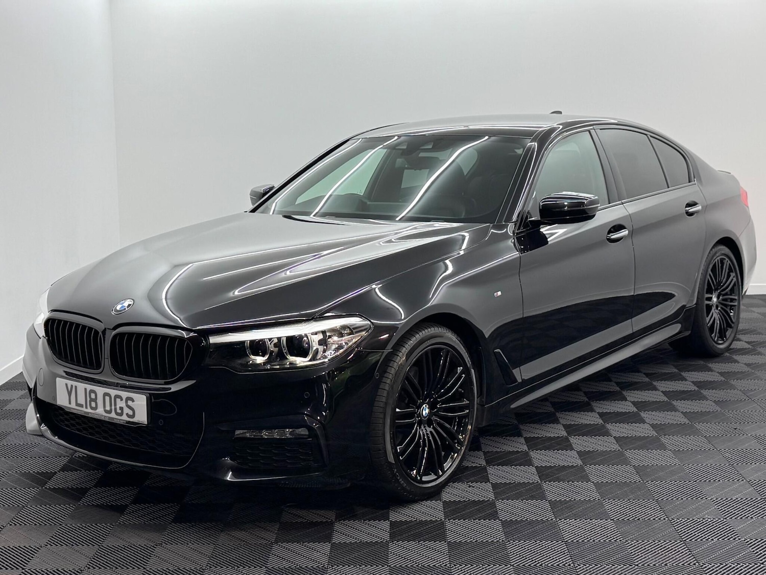 Used BMW 5 Series 2018 for sale - 76936204: Photo 5