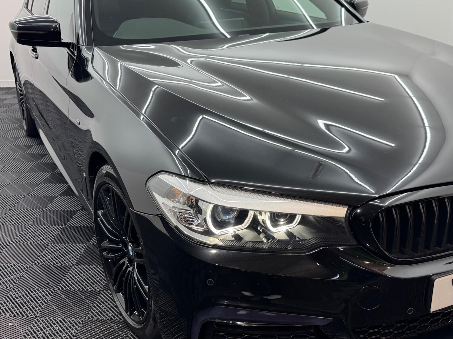 Used BMW 5 Series 2018 for sale - 76936204: Photo 56