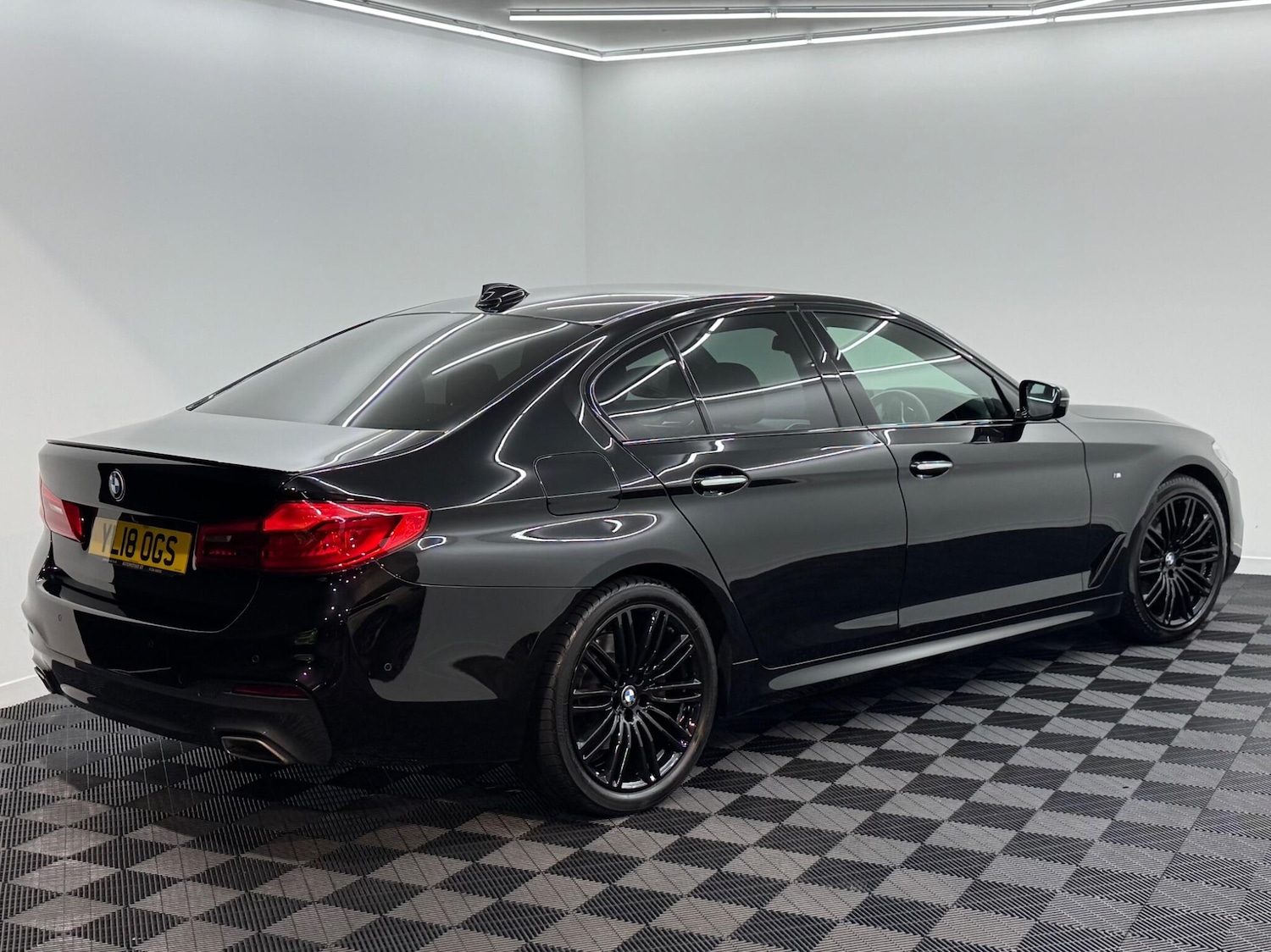 Used BMW 5 Series 2018 for sale - 76936204: Photo 6