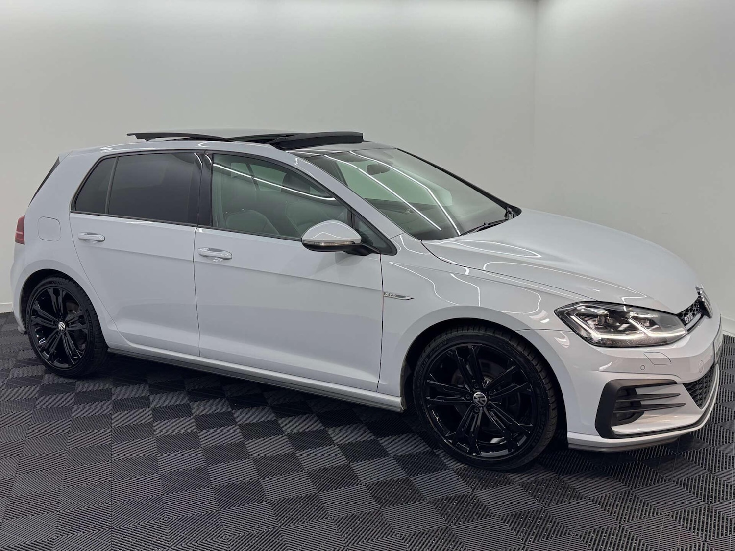 Used Volkswagen Golf for sale - 77752890: Photo 21