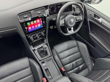 Used Volkswagen Golf 2017 for sale - 77752890: Photo