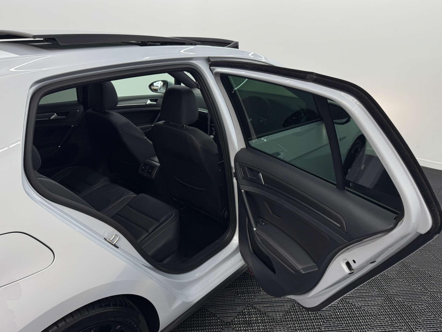 Used Volkswagen Golf for sale - 77752890: Photo 46