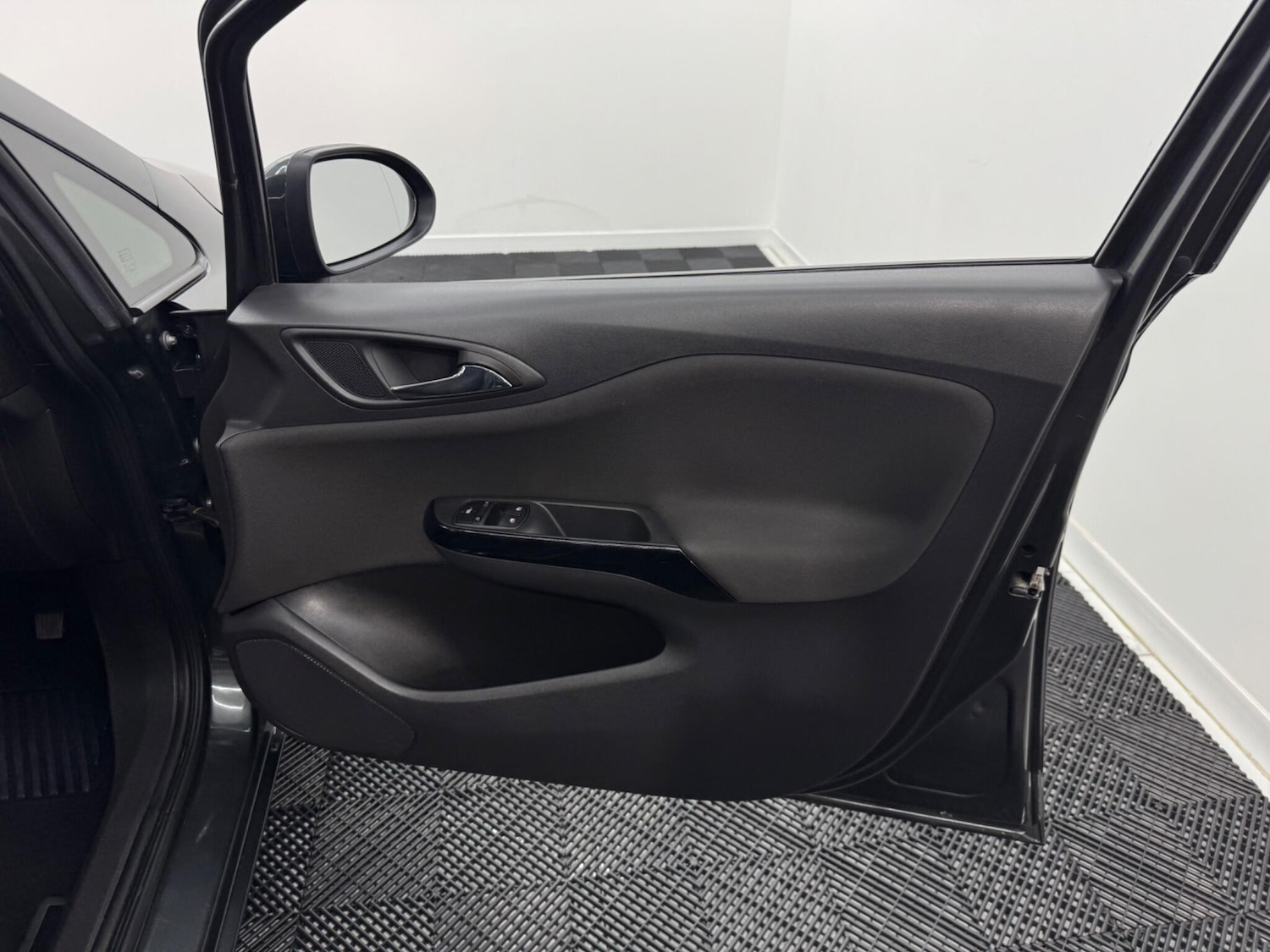 Used Vauxhall Corsa 2017 for sale - 76174638: Photo 48