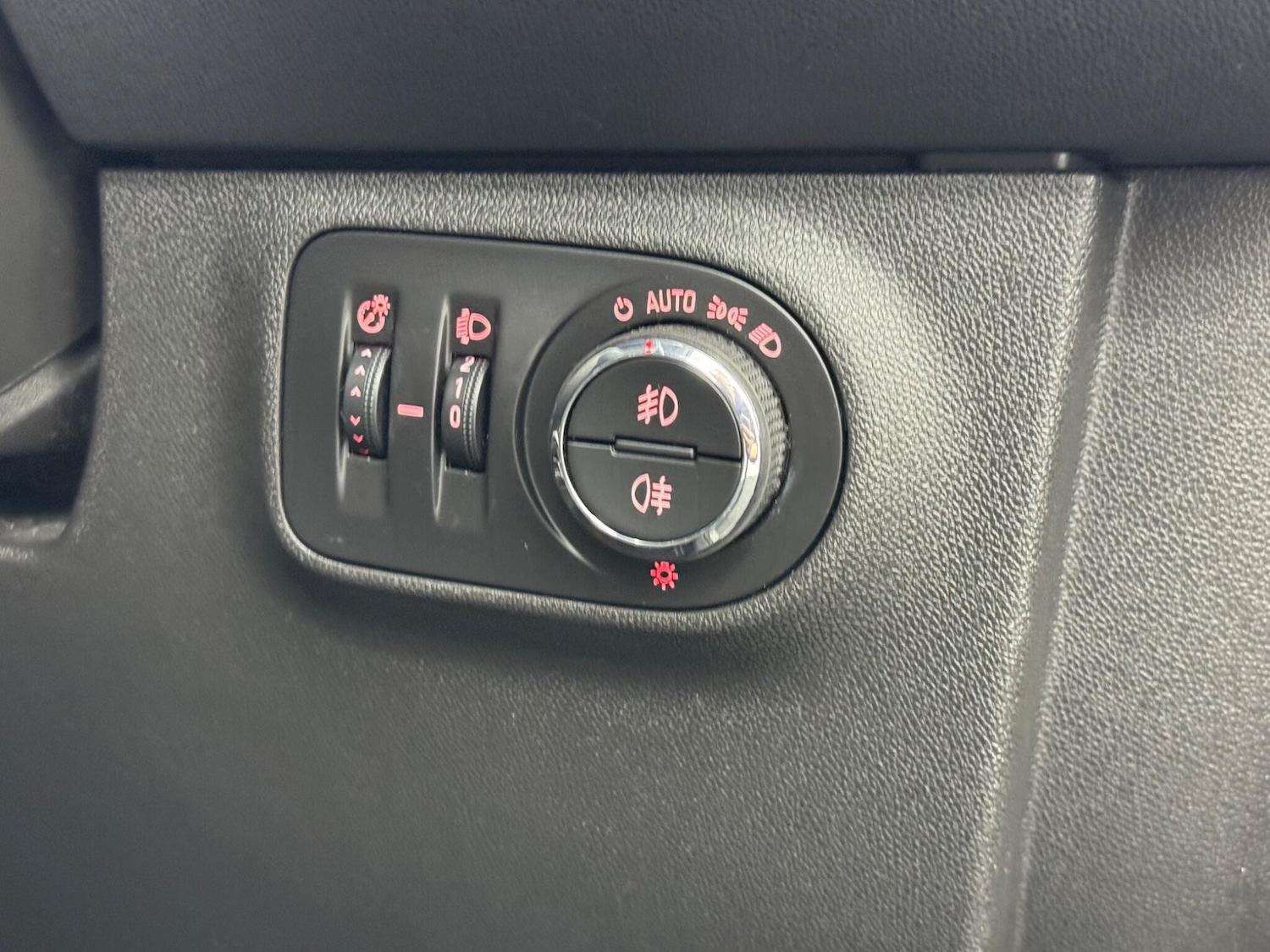 Used Vauxhall Corsa 2017 for sale - 76174638: Photo 50