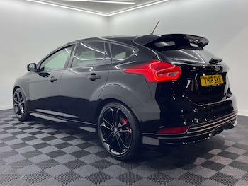 Used Ford Focus 2018 for sale - 77783106: Photo